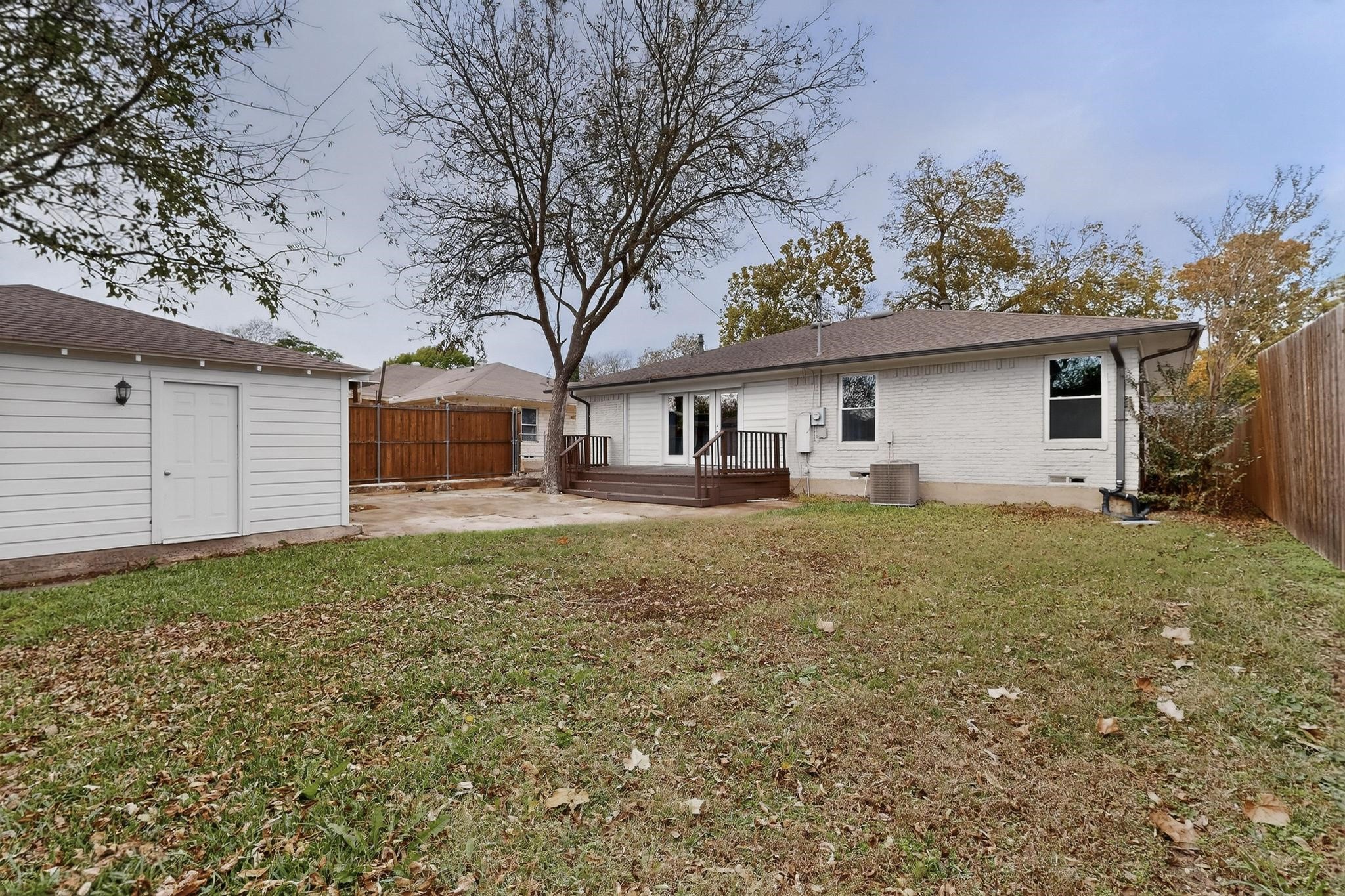 2812 San Medina Avenue Dallas TX 75228
