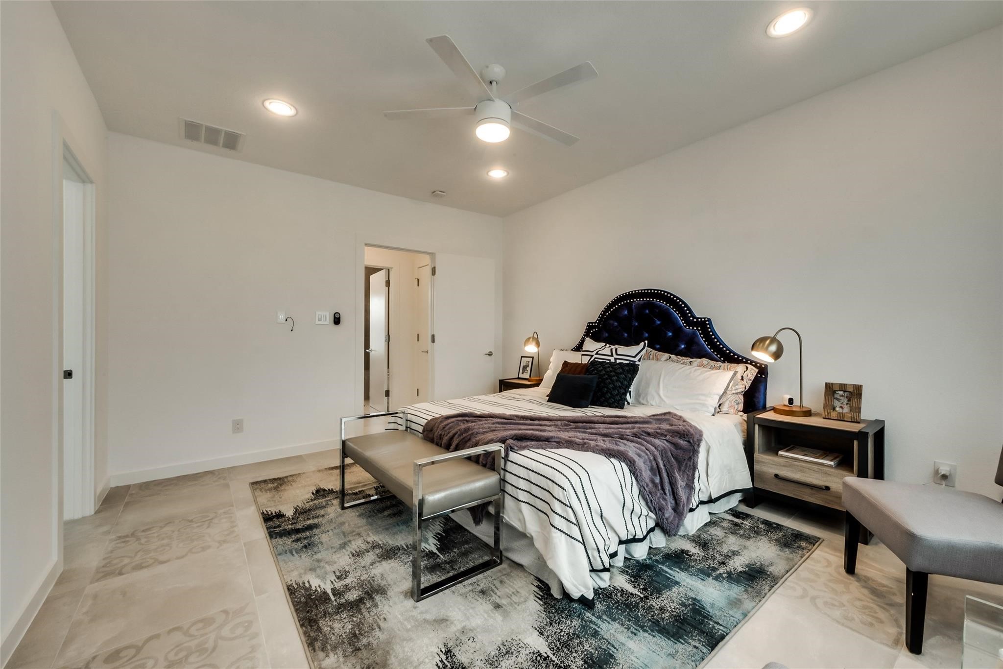 30 Vanguard Way Dallas TX 75243