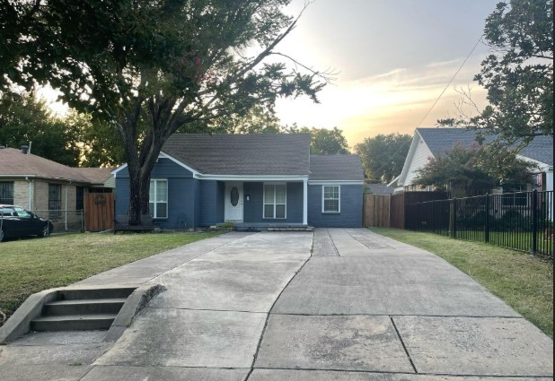2515 Roanoke Avenue Dallas TX 75235