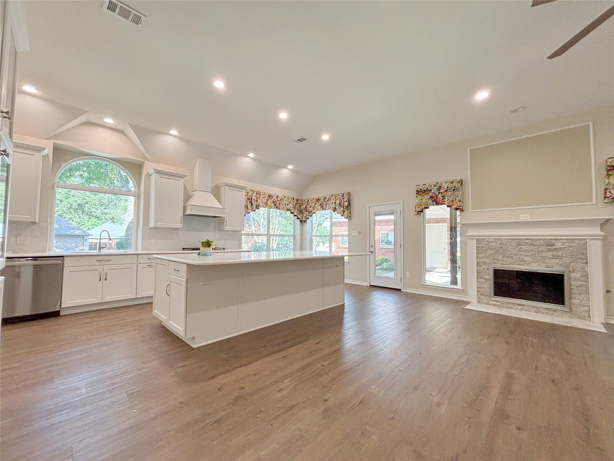 2001 Elm Creek Lane Flower Mound TX 75028