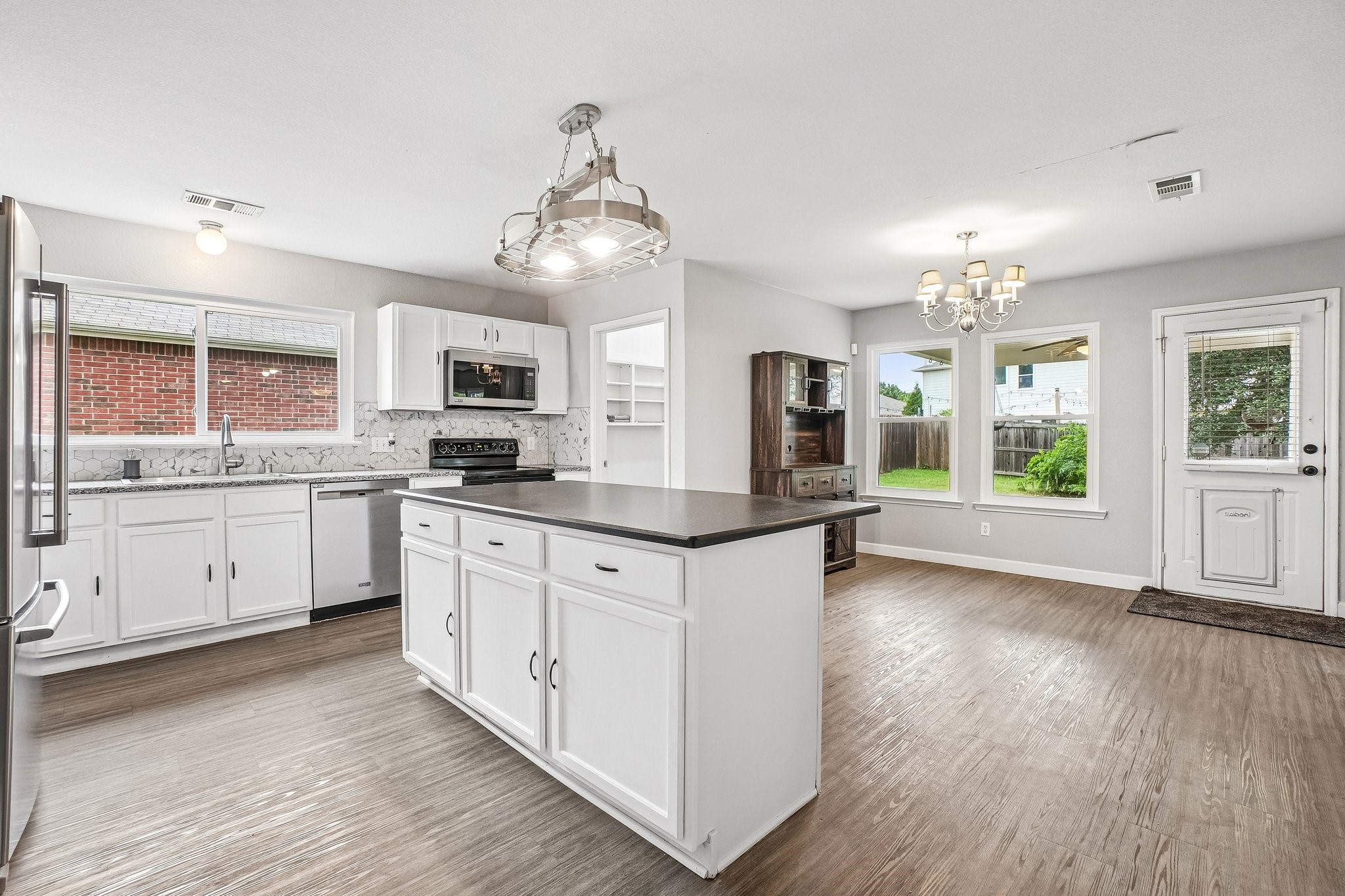 1220 Mockingbird Drive Aubrey TX 76227