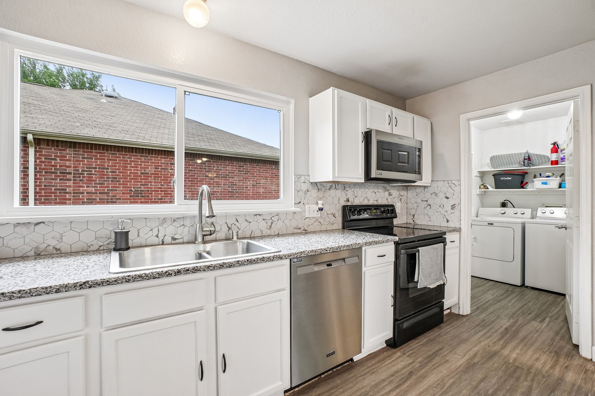 1220 Mockingbird Drive Aubrey TX 76227