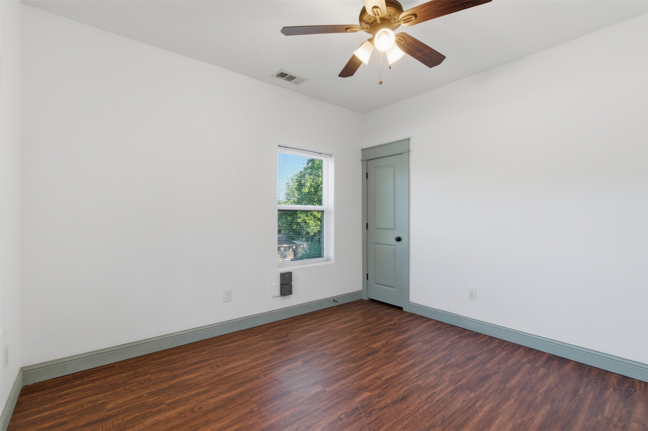 1731 W Elm Street Denison TX 75020