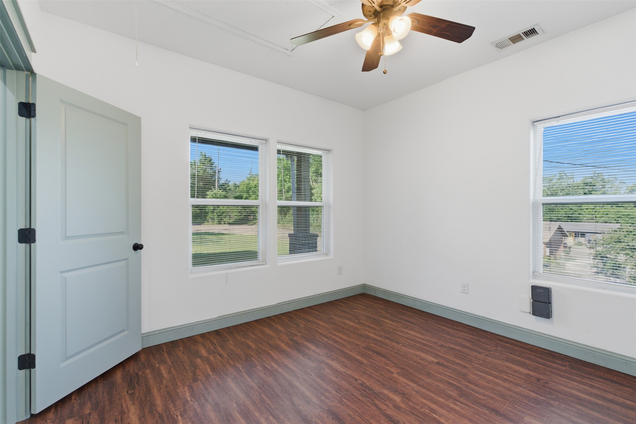 1731 W Elm Street Denison TX 75020