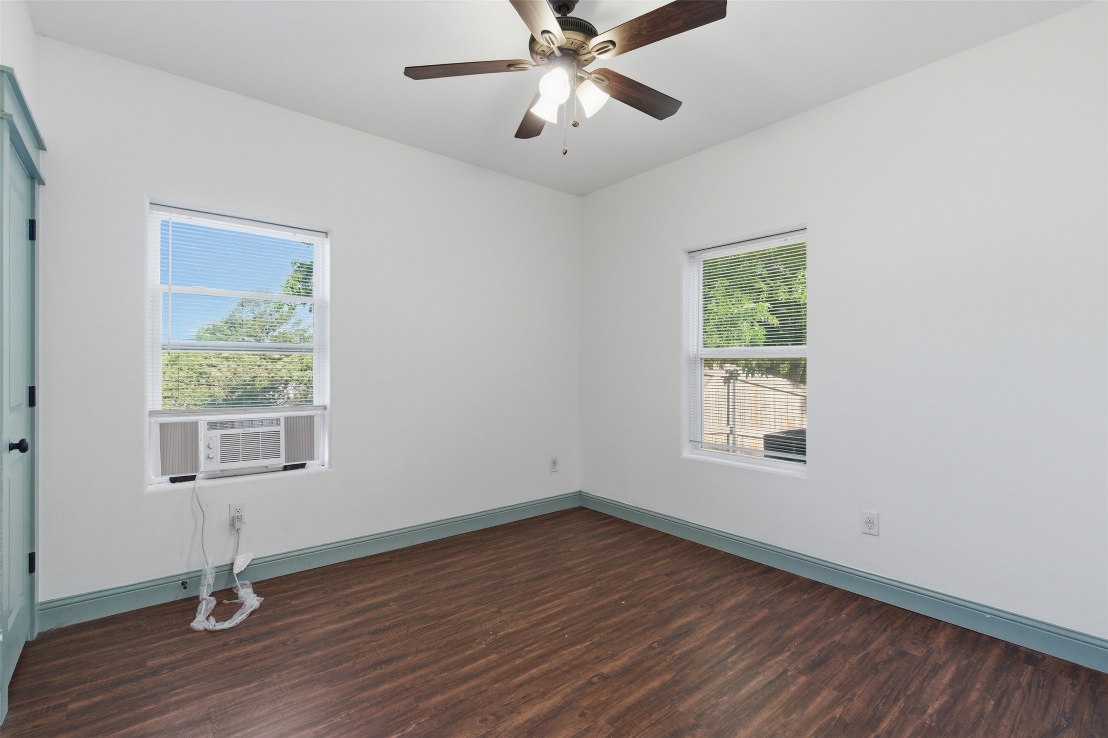 1731 W Elm Street Denison TX 75020