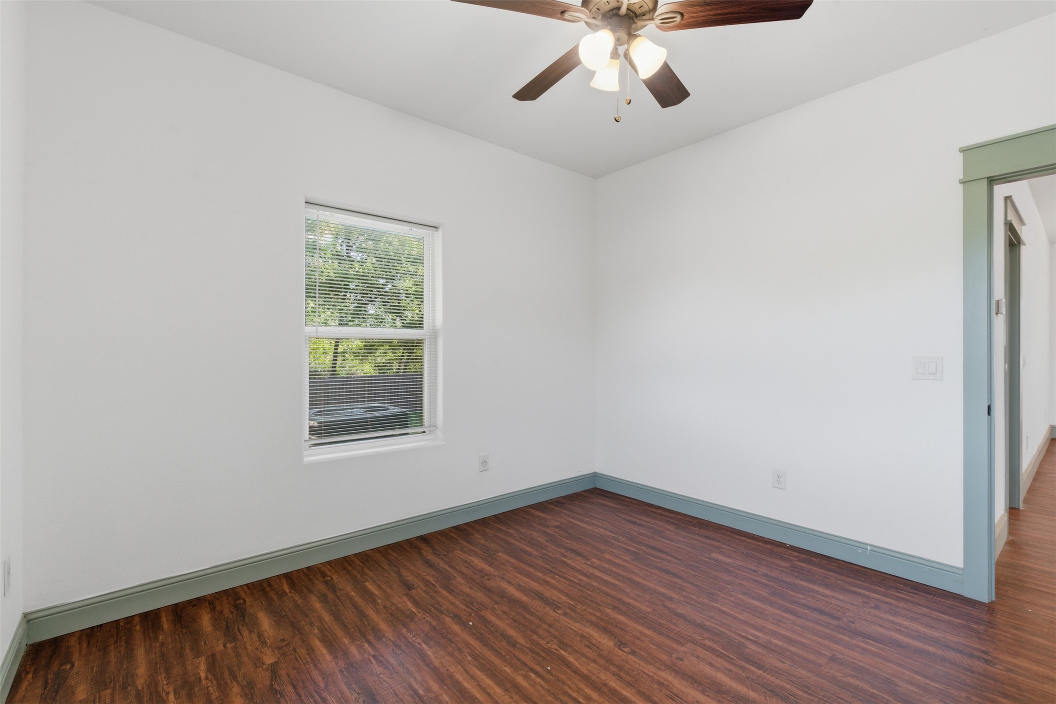 1731 W Elm Street Denison TX 75020