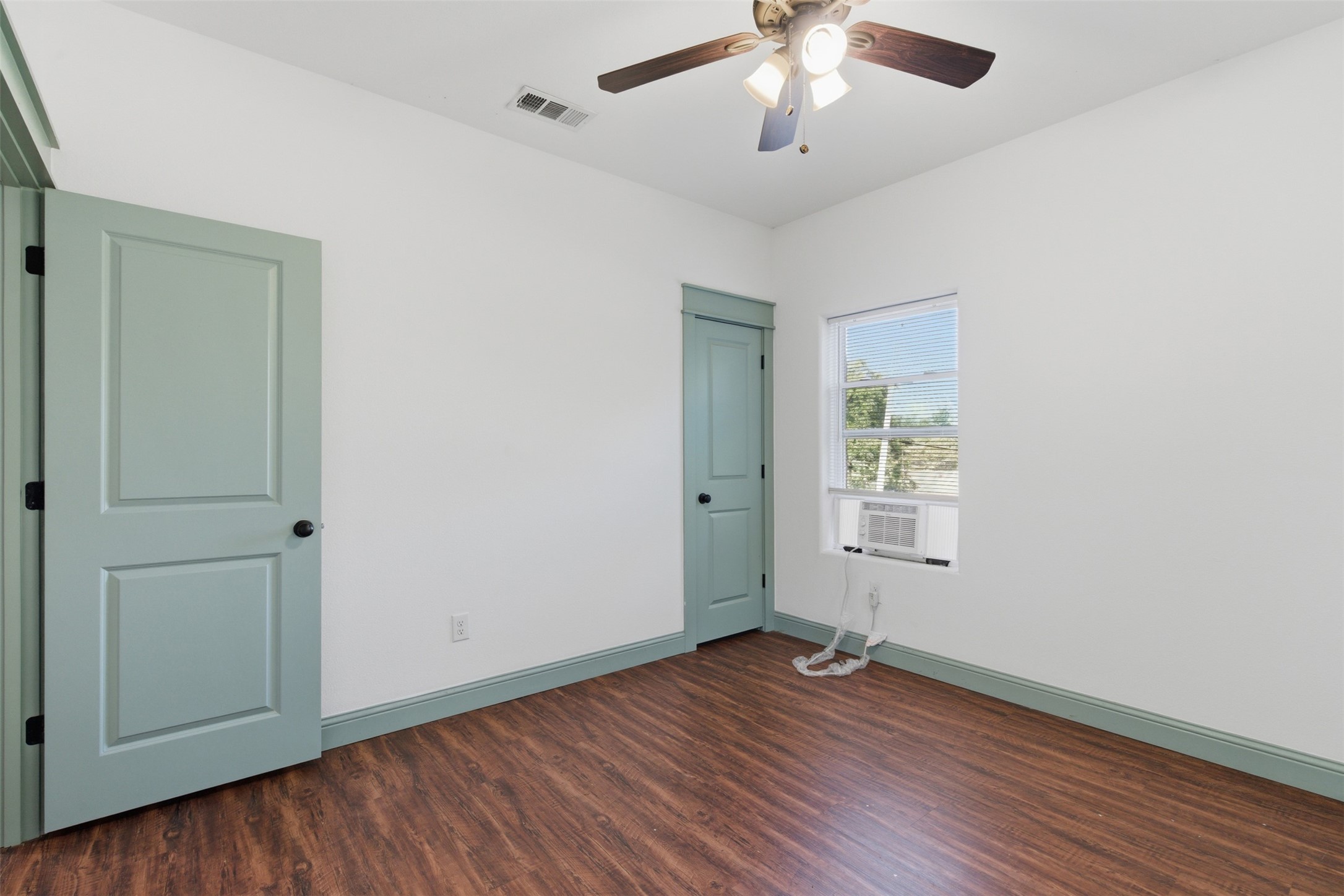 1731 W Elm Street Denison TX 75020