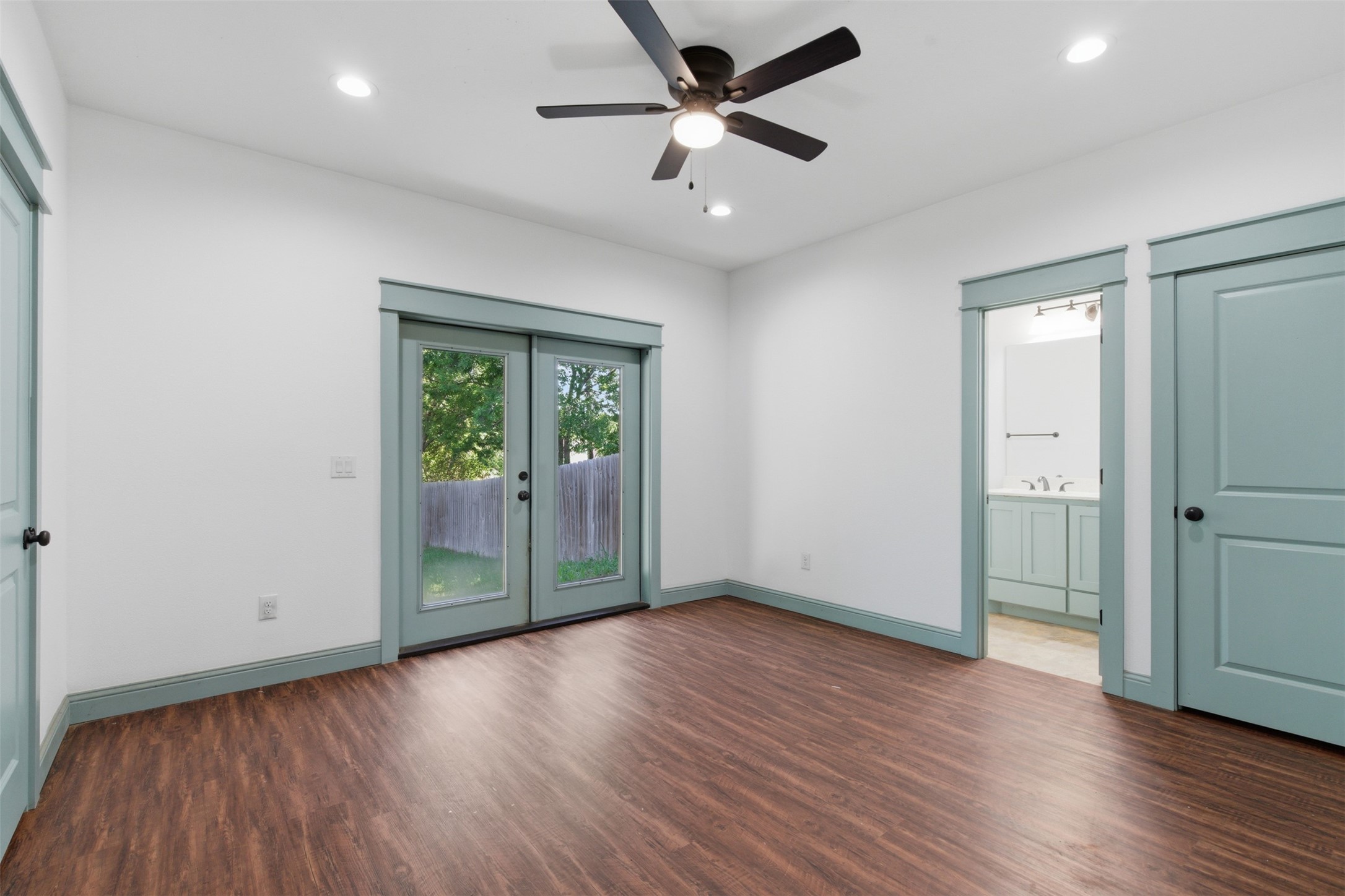 1731 W Elm Street Denison TX 75020