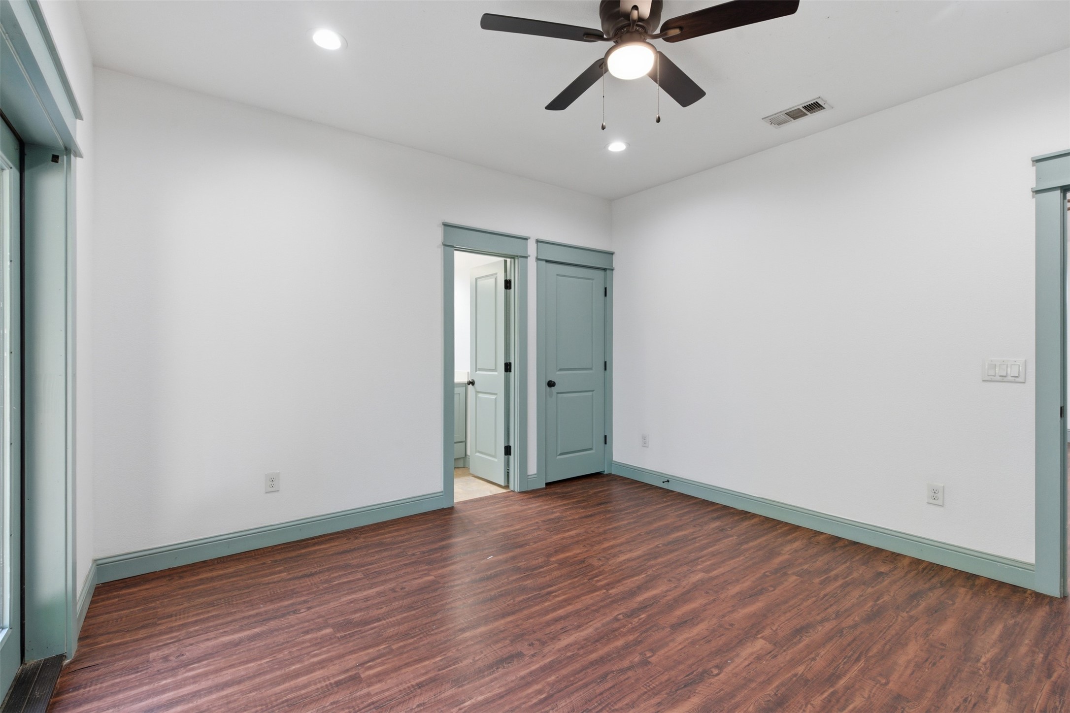 1731 W Elm Street Denison TX 75020