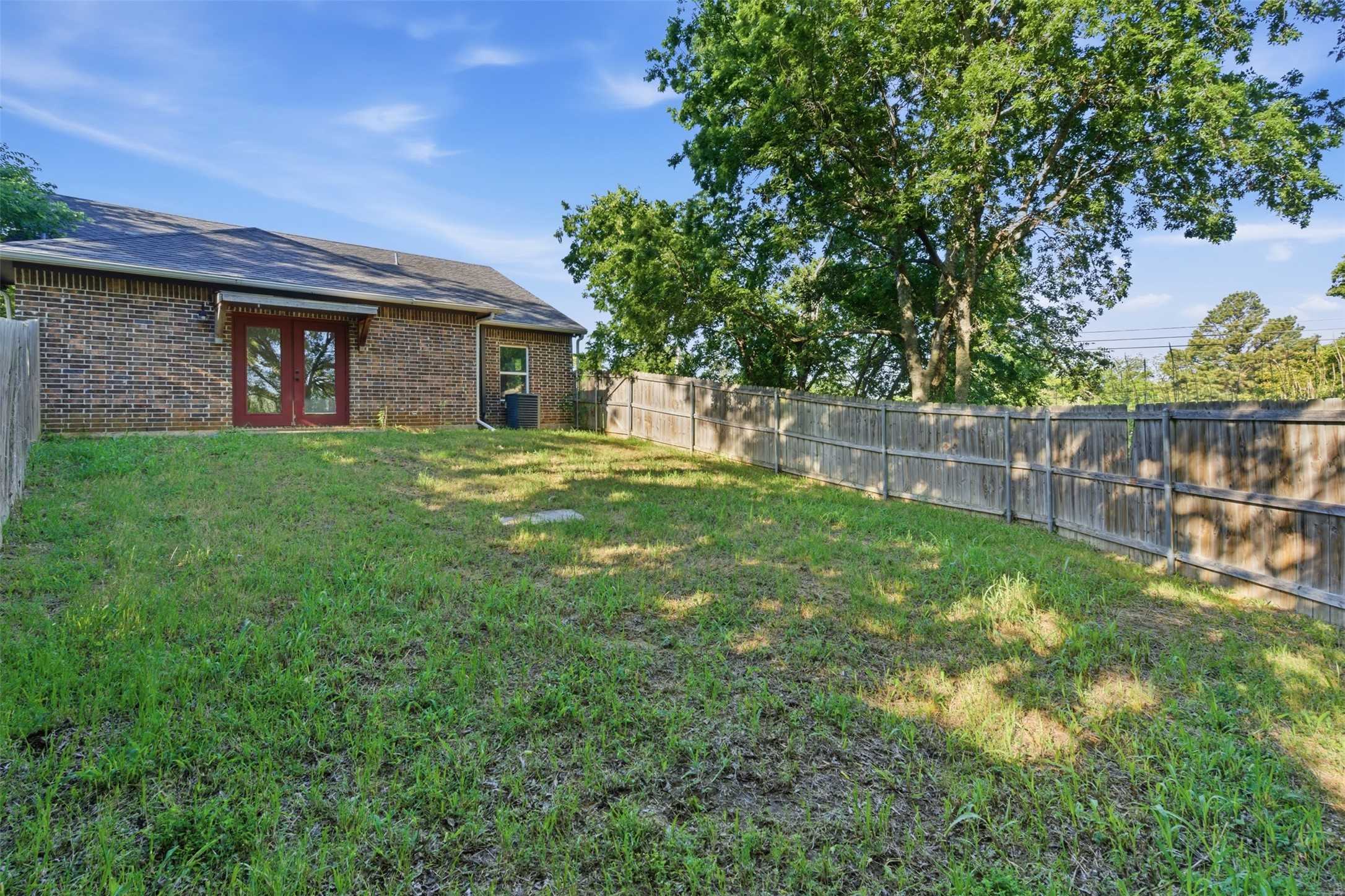 1731 W Elm Street Denison TX 75020