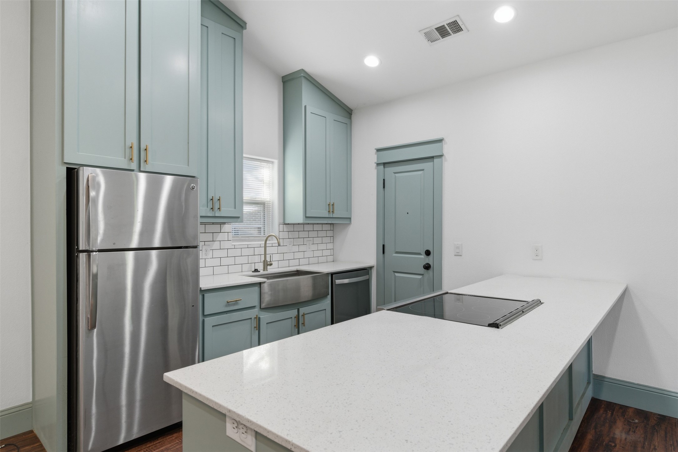 1731 W Elm Street Denison TX 75020