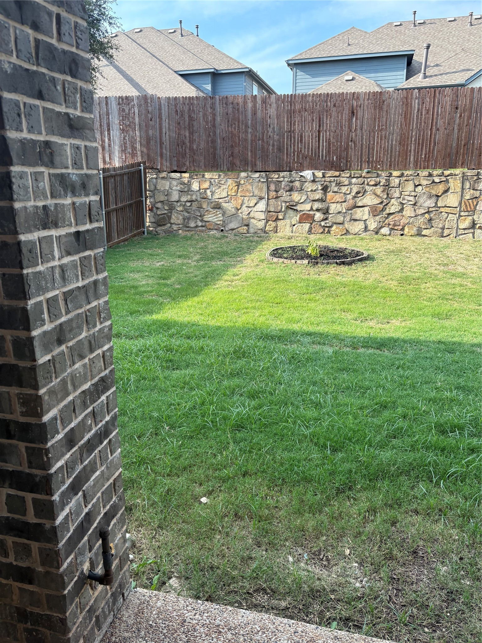1221 Hoyt Drive Mckinney TX 75071