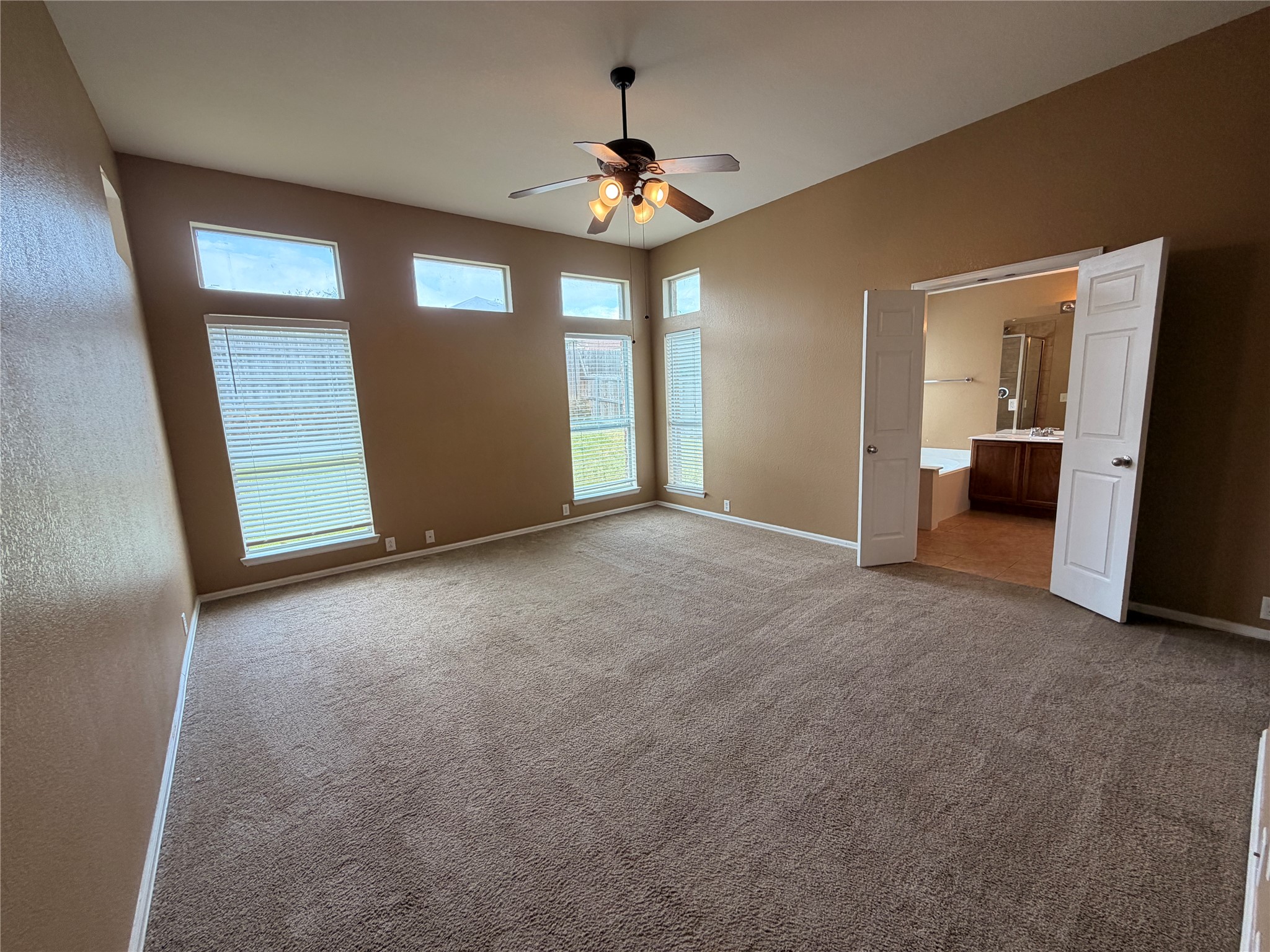 618 Rosarita Road Arlington TX 76002