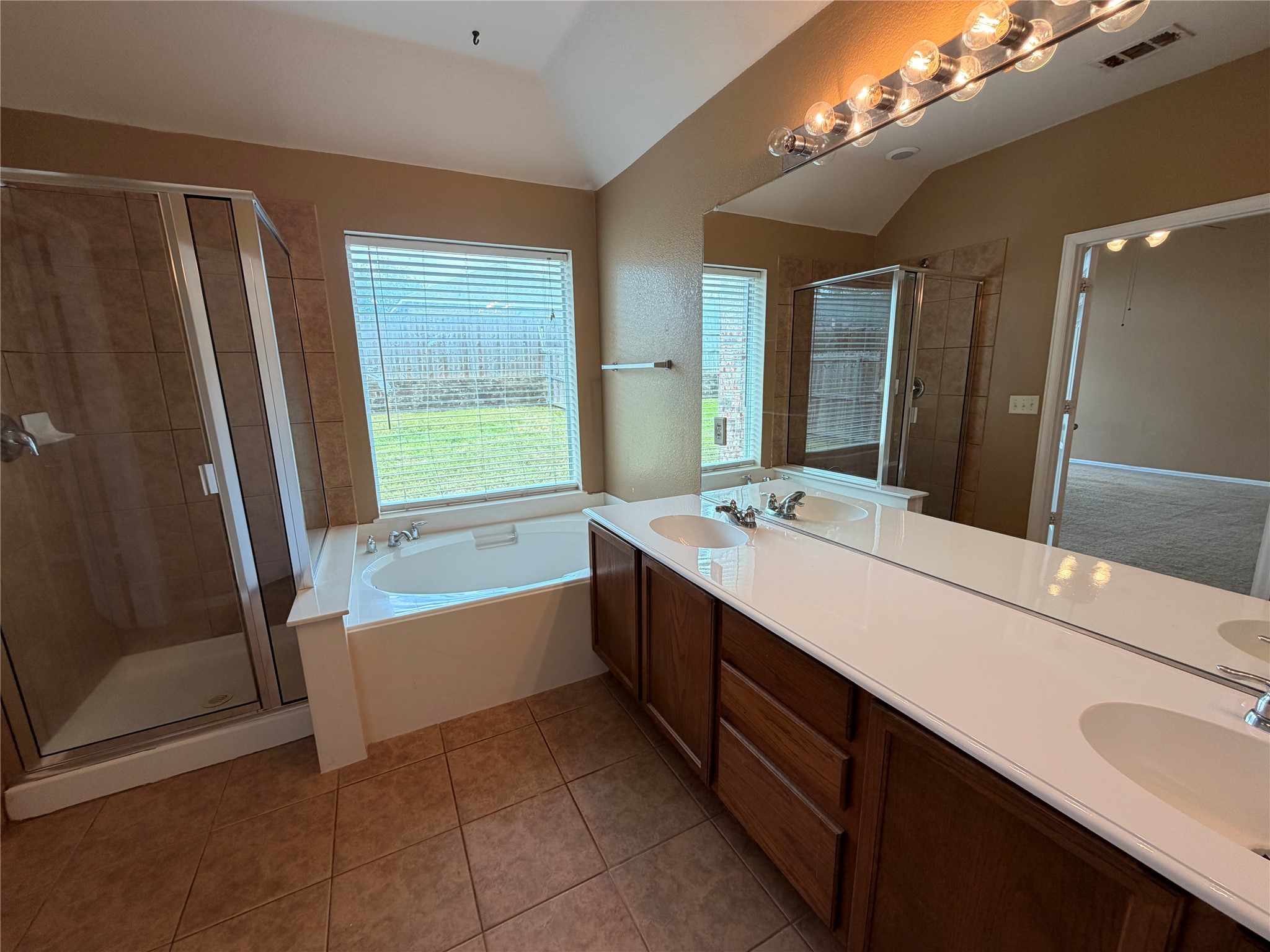 618 Rosarita Road Arlington TX 76002