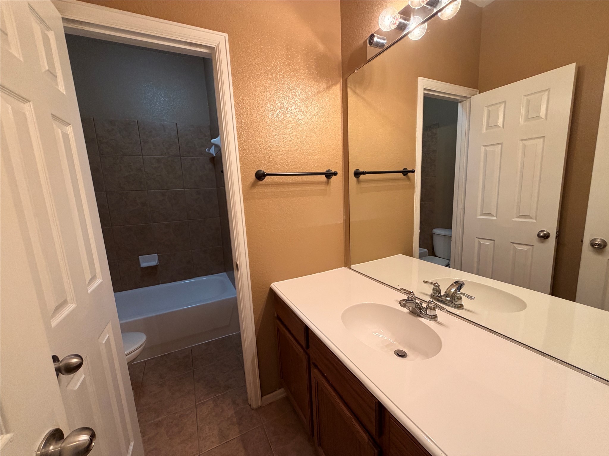 618 Rosarita Road Arlington TX 76002