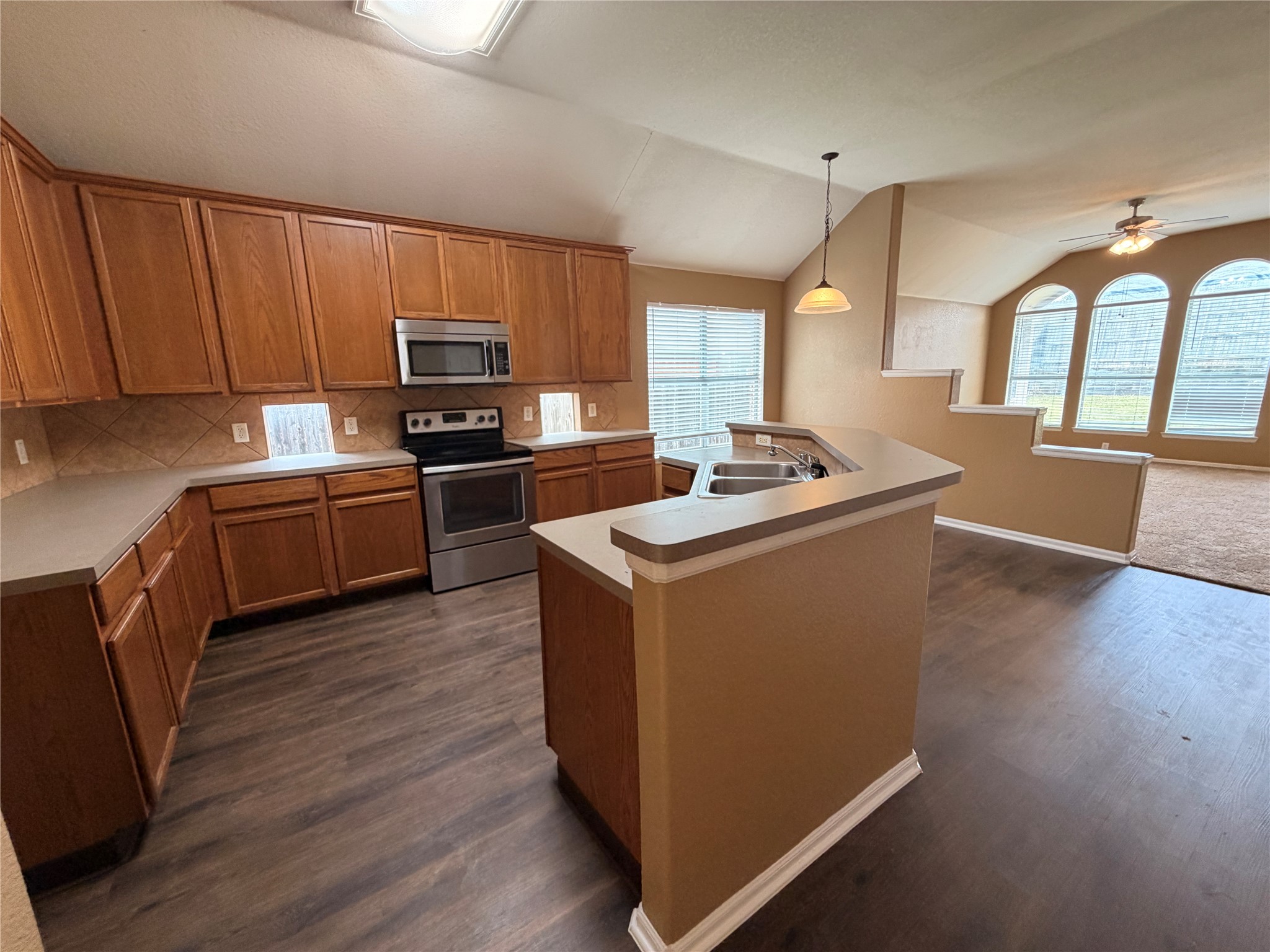 618 Rosarita Road Arlington TX 76002