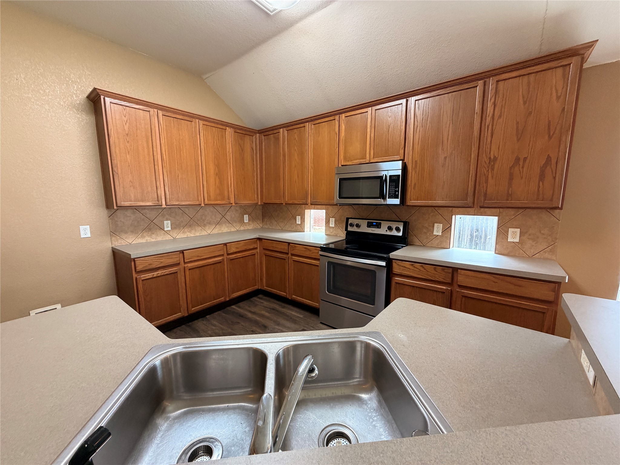 618 Rosarita Road Arlington TX 76002