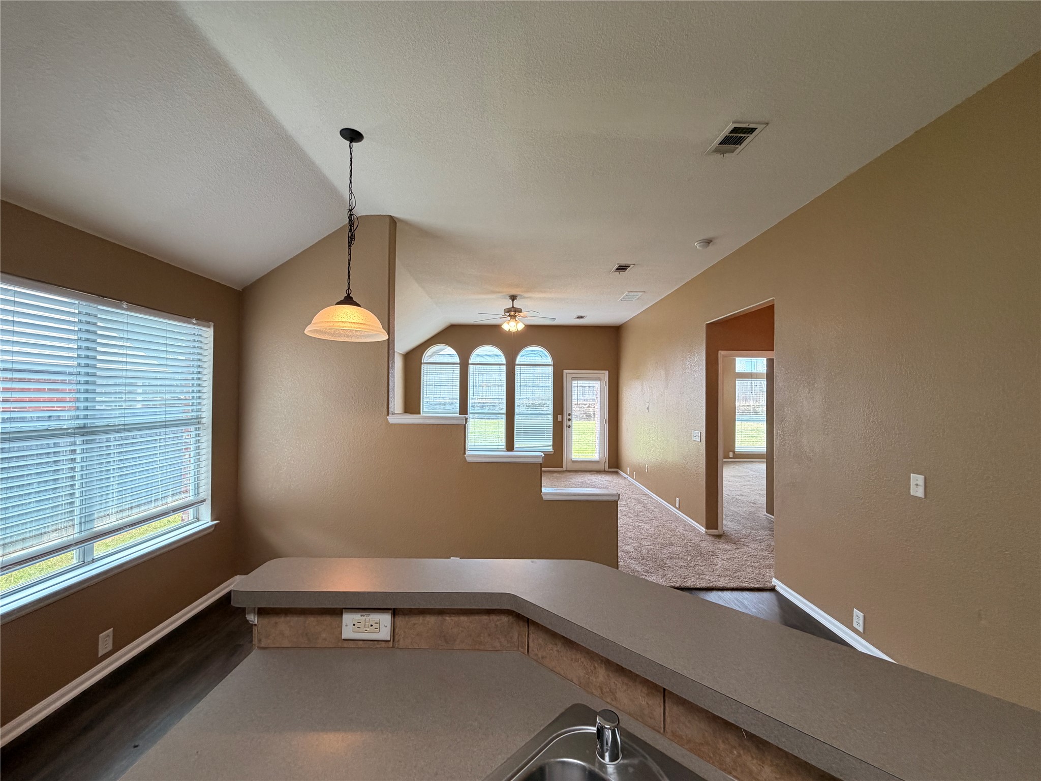 618 Rosarita Road Arlington TX 76002
