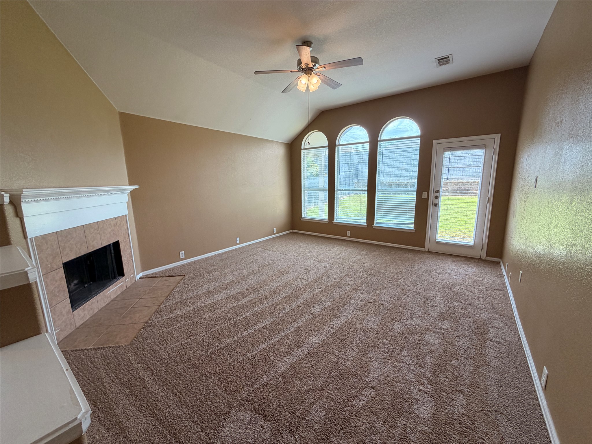 618 Rosarita Road Arlington TX 76002