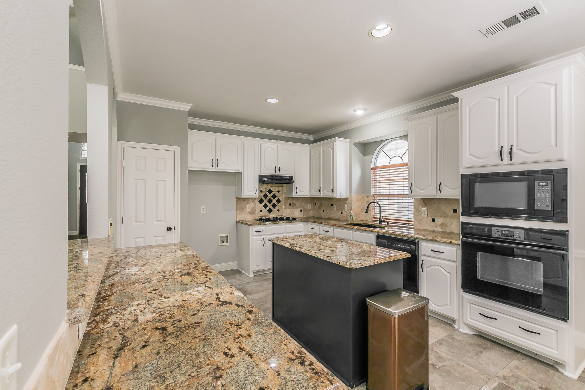 6504 Josephine Drive Arlington TX 76017