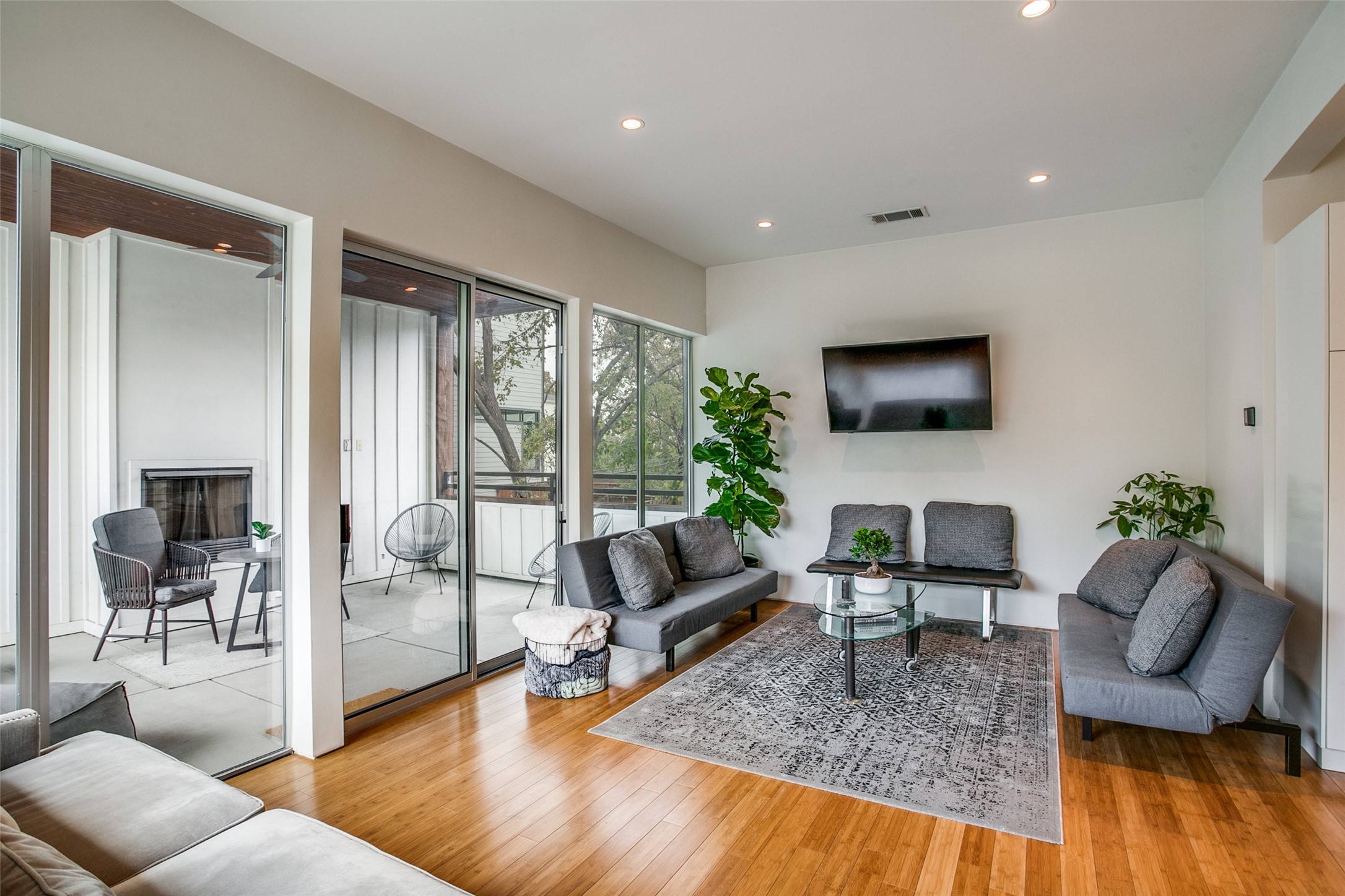 4401 Roseland Avenue Dallas TX 75204