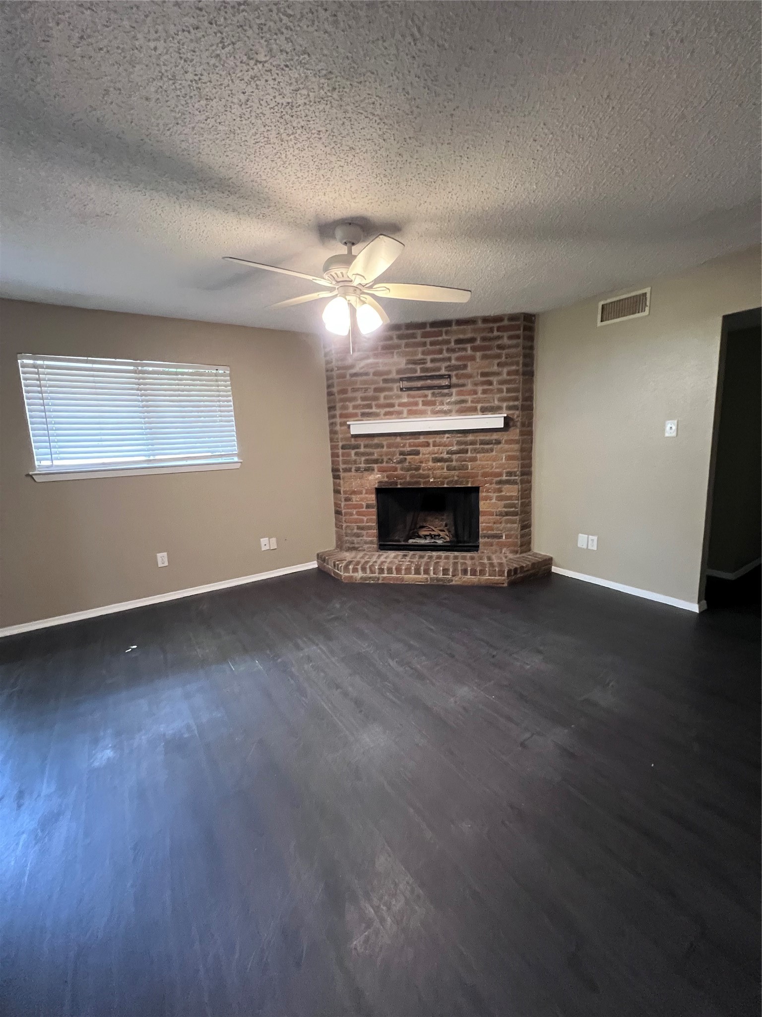 734 Lariat Lane White Settlement TX 76108