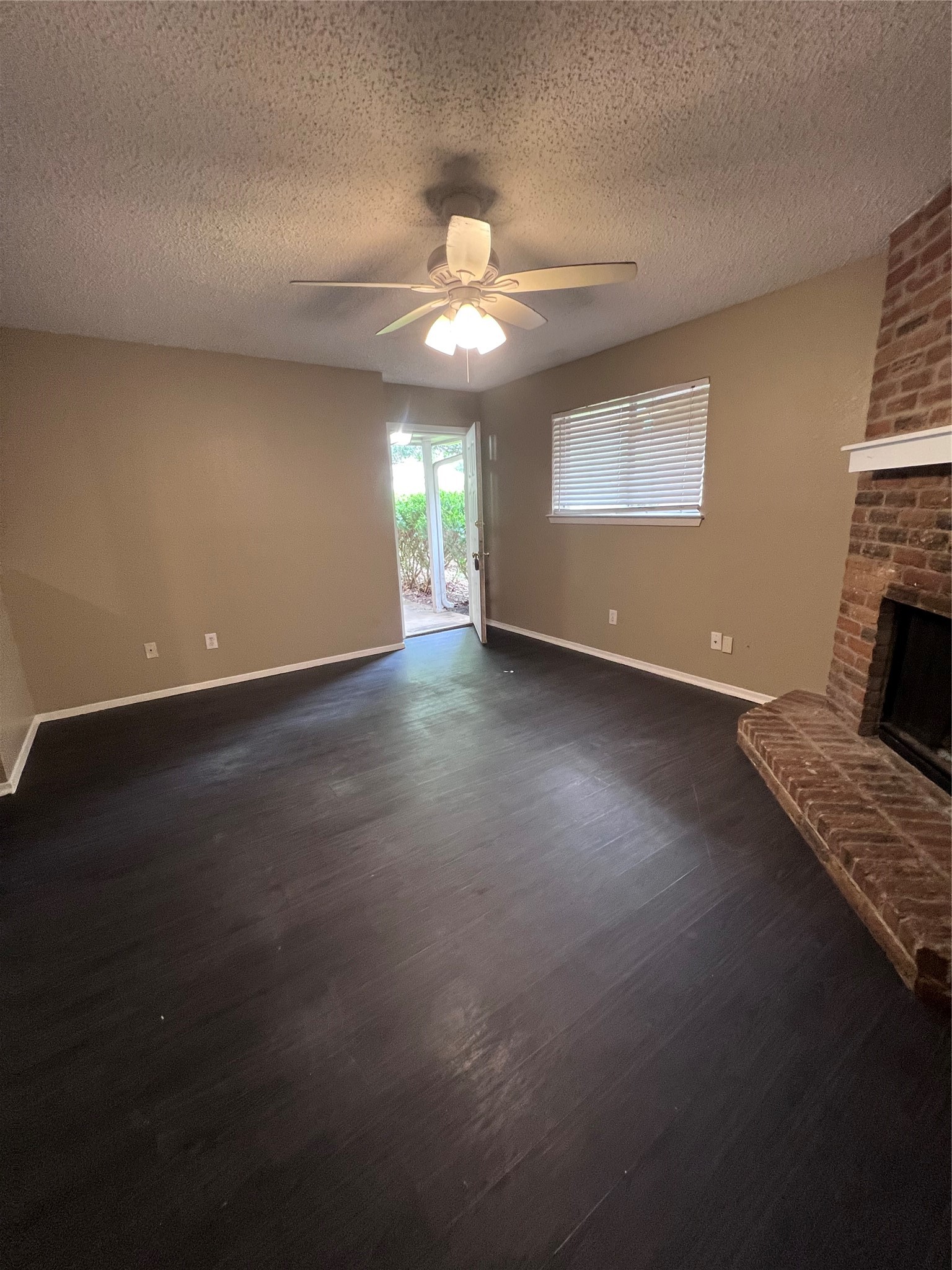 734 Lariat Lane White Settlement TX 76108