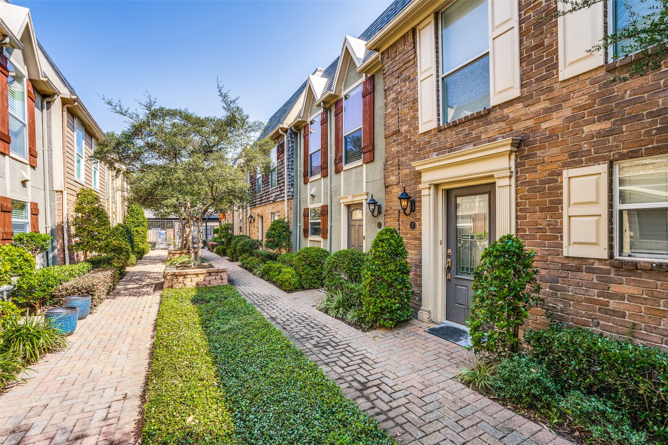 4208 Bowser Avenue Dallas TX 75219