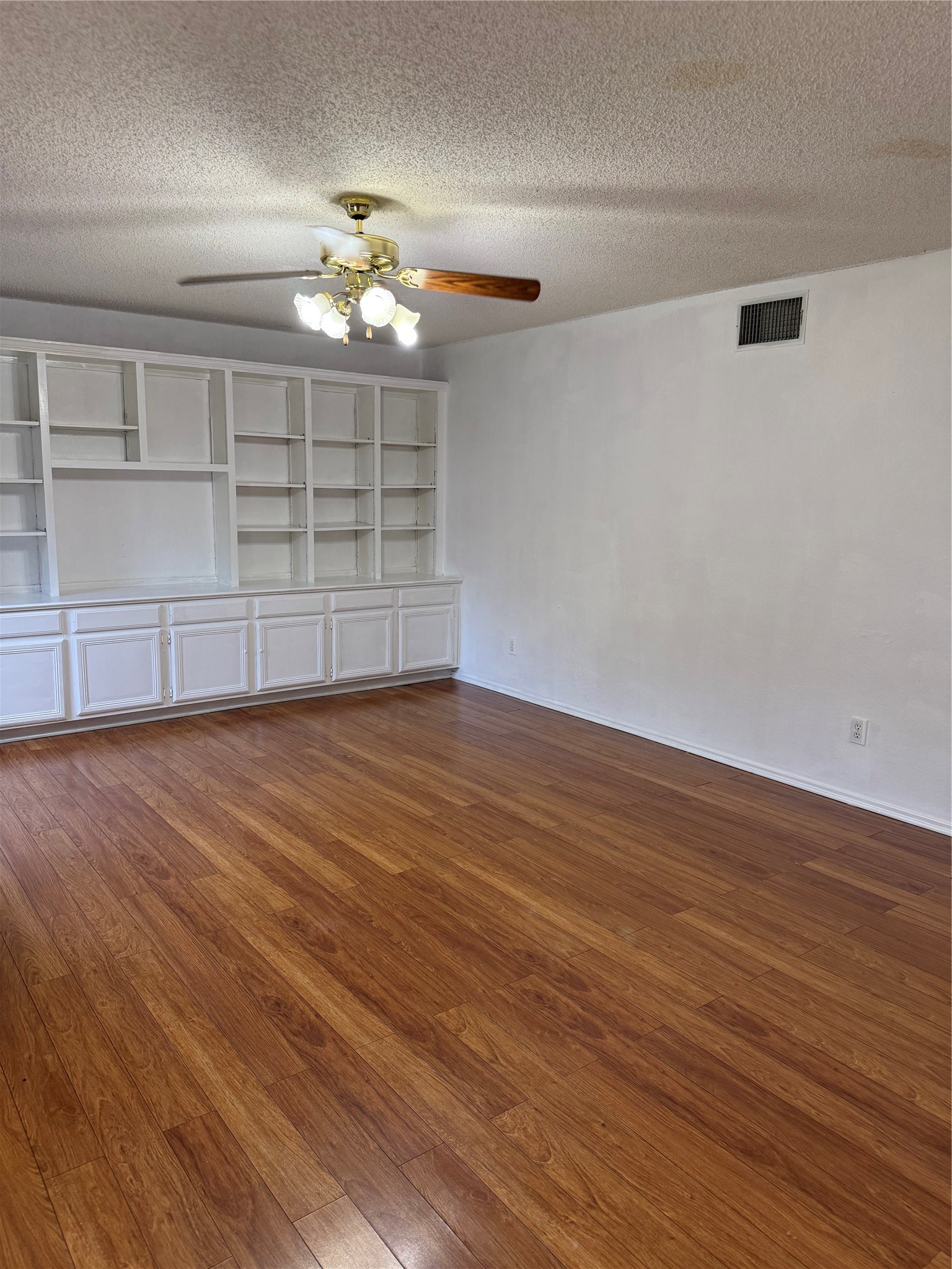 8617 Sabinas Trail Fort Worth TX 76118