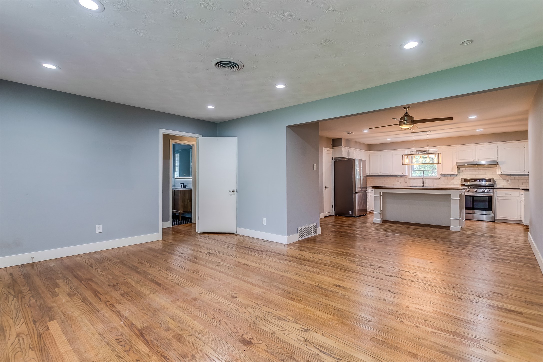 2540 El Cerrito Drive Dallas TX 75228