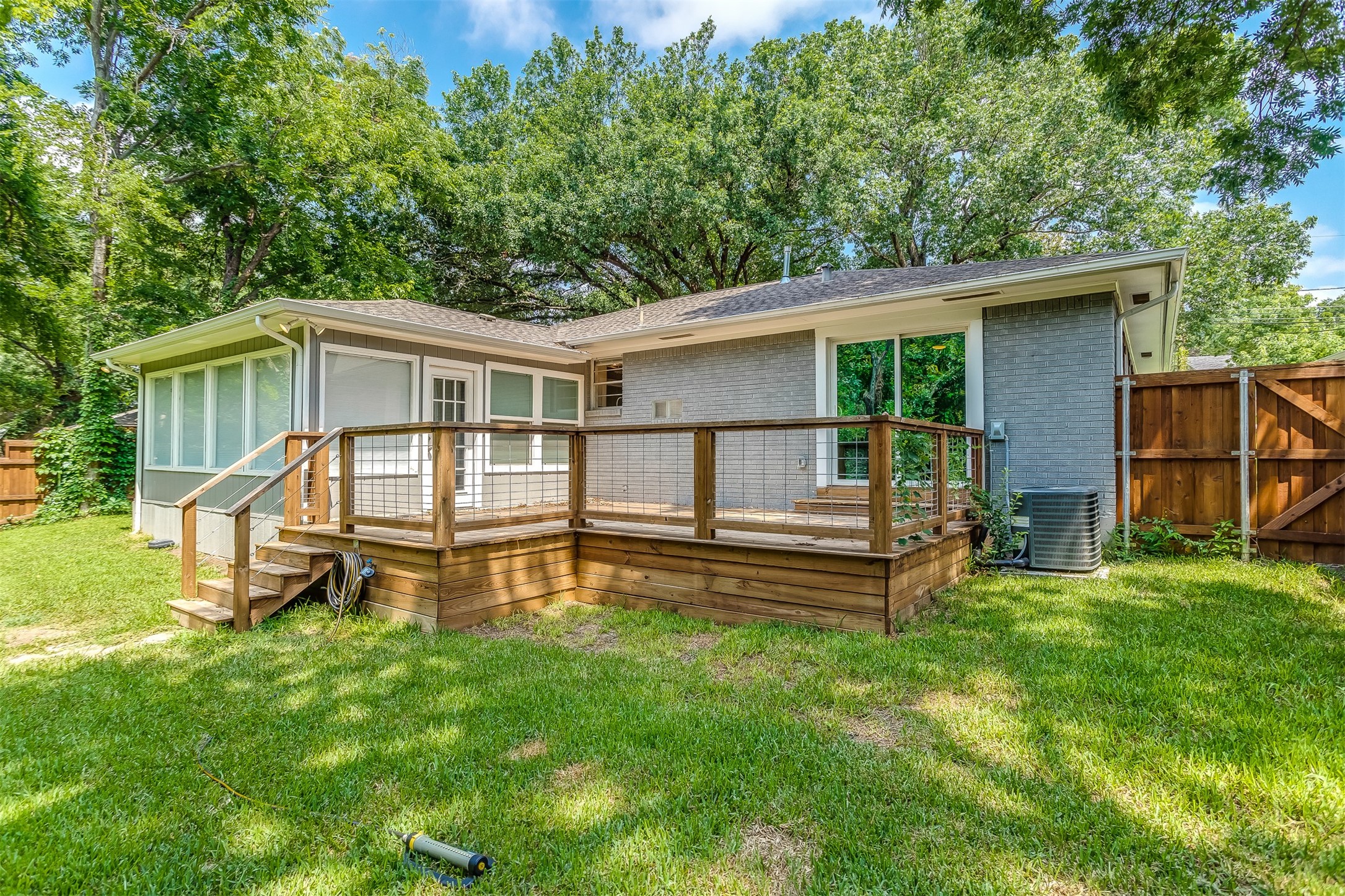 2540 El Cerrito Drive Dallas TX 75228