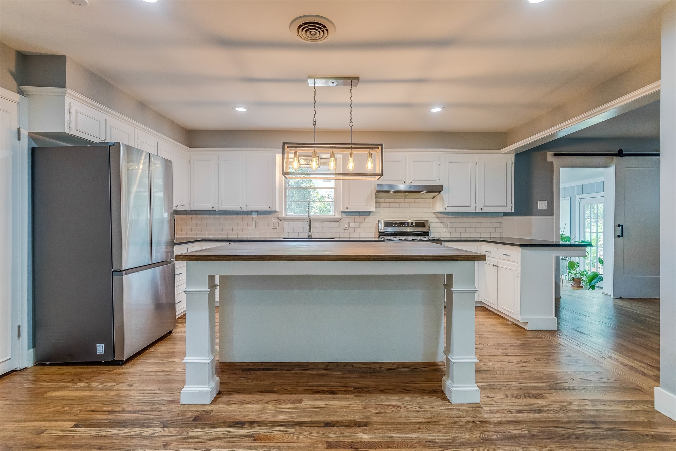 2540 El Cerrito Drive Dallas TX 75228