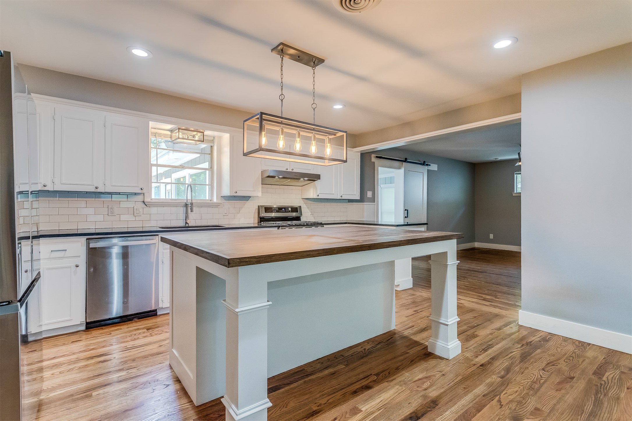2540 El Cerrito Drive Dallas TX 75228