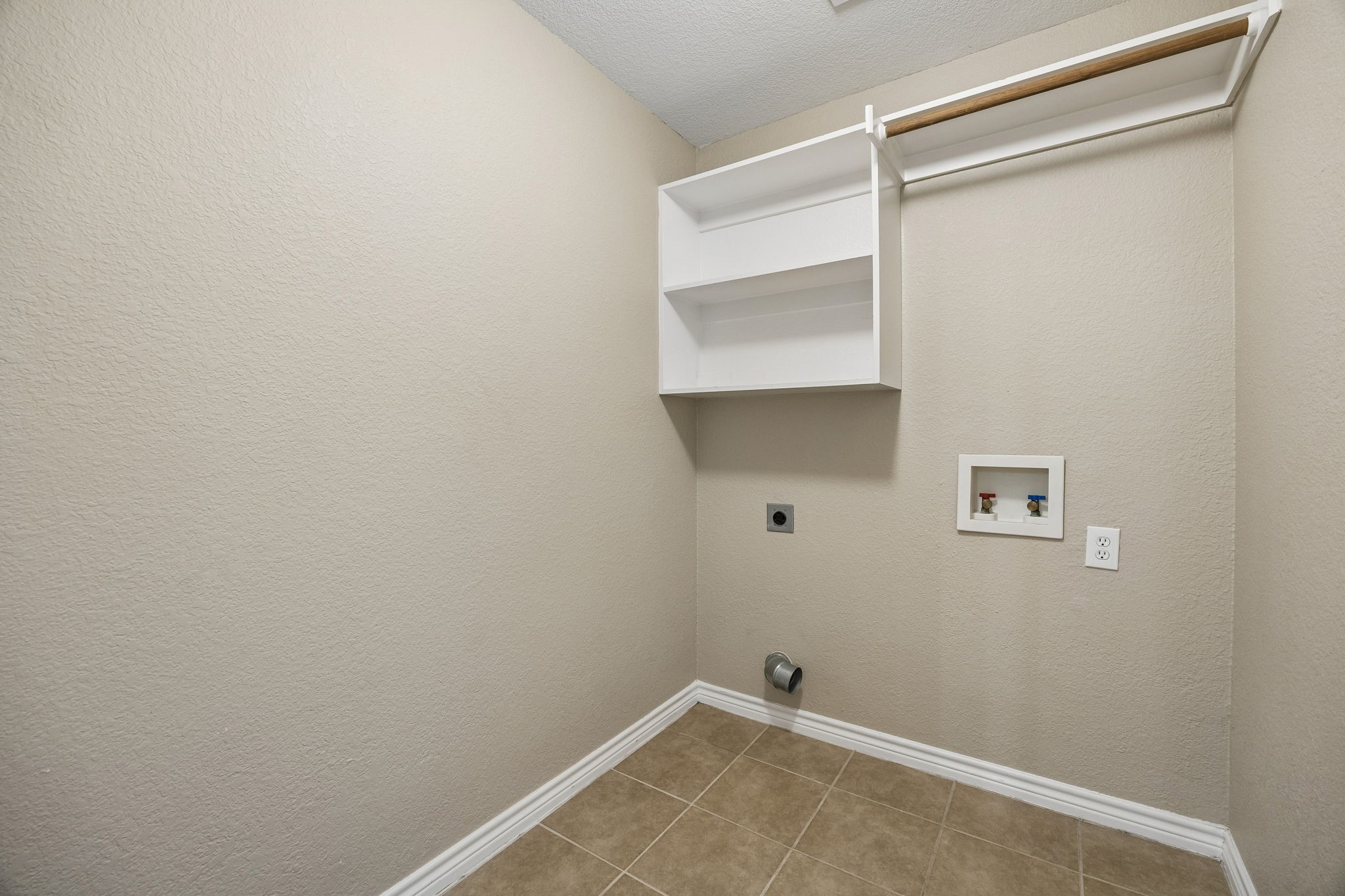 9508 Fox Hill Drive Fort Worth TX 76131
