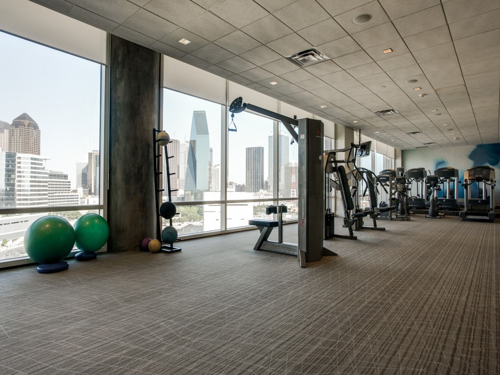 2408 Victory Park Lane Dallas TX 75219