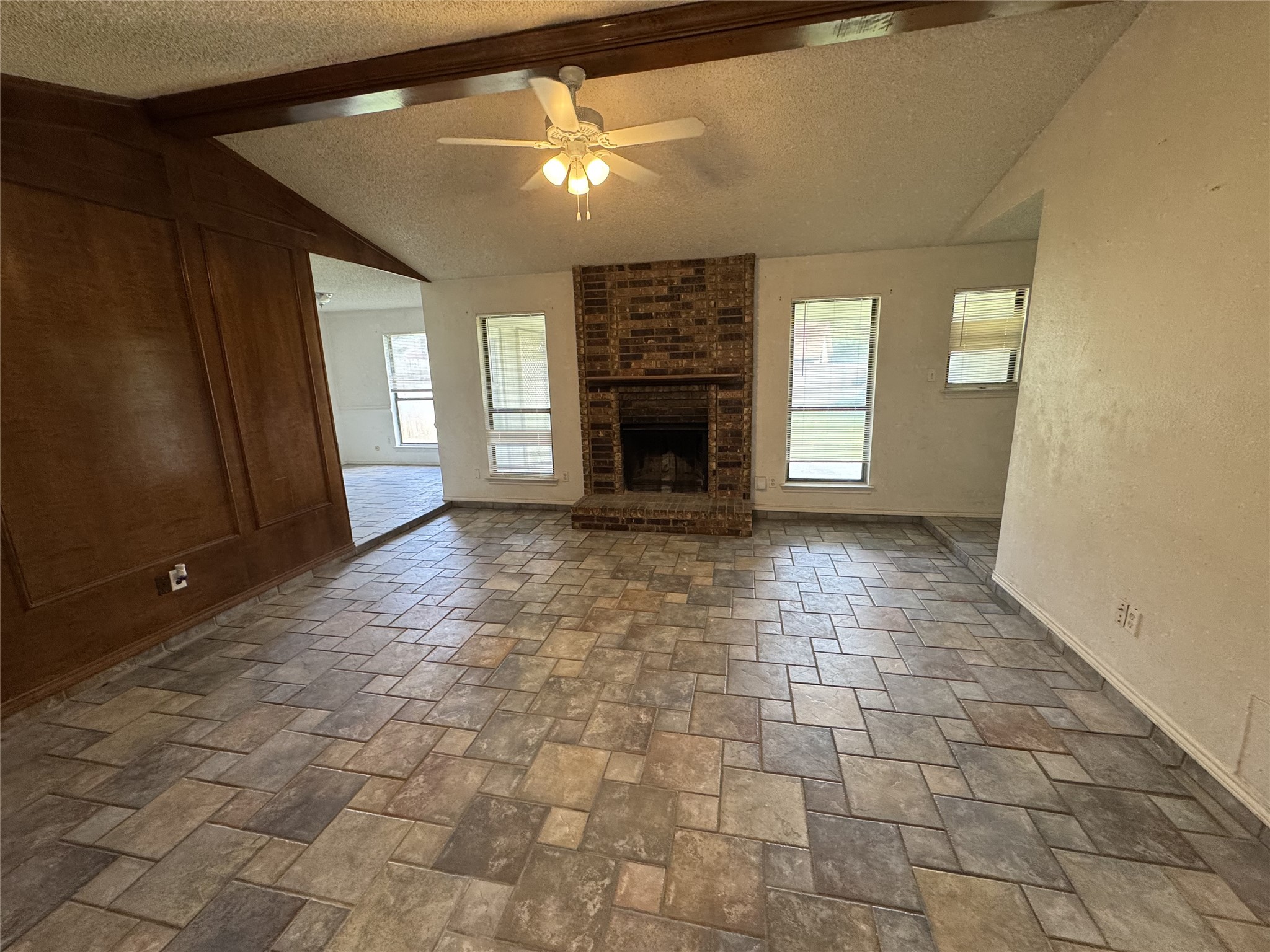 2122 Rainwood Court Arlington TX 76017