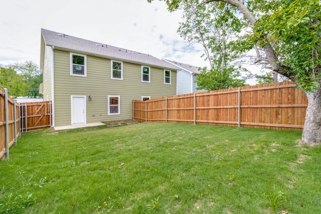 811 W Coffin Street Denison TX 75020