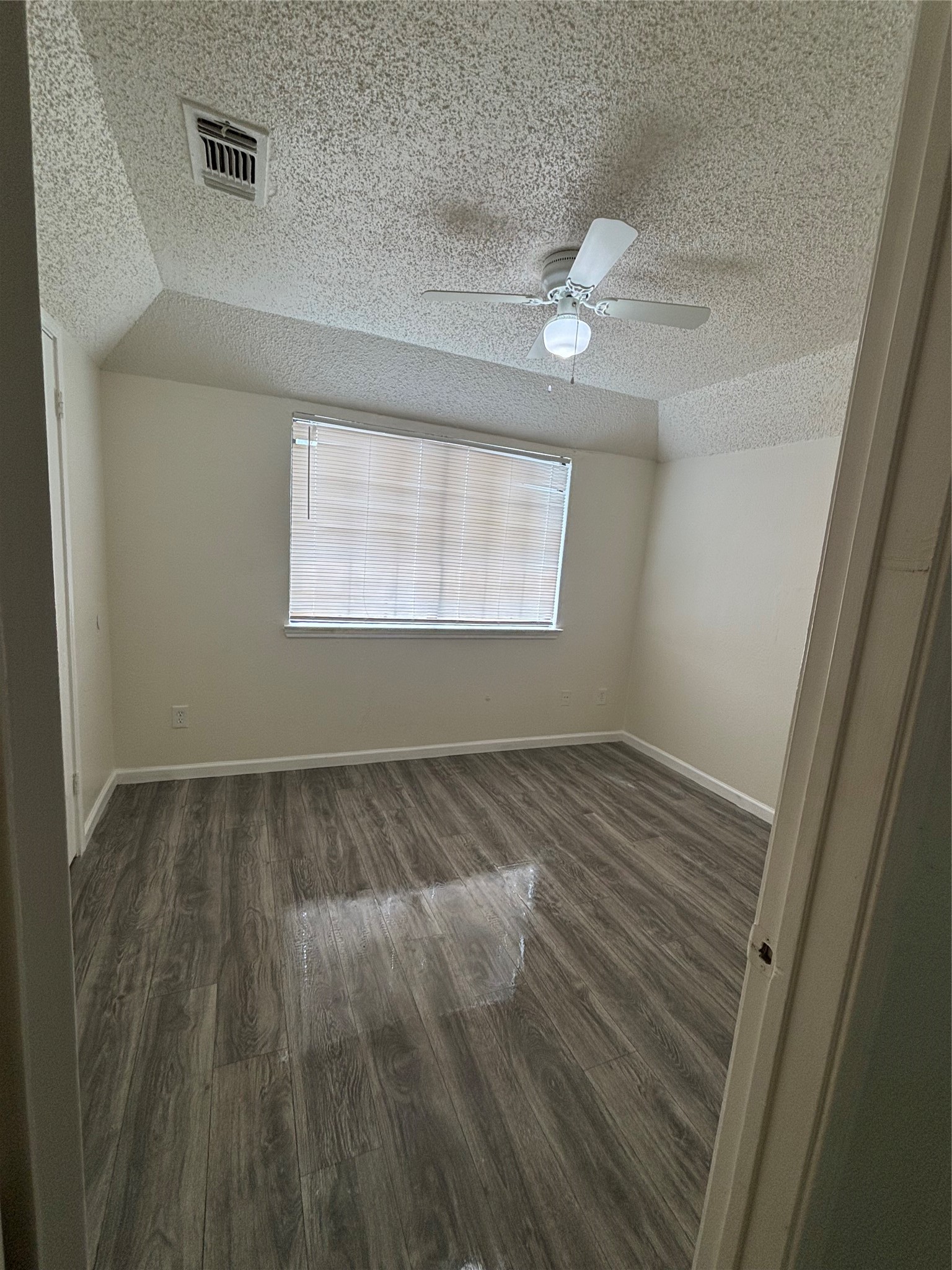 8127 Stonehurst Street Dallas TX 75217
