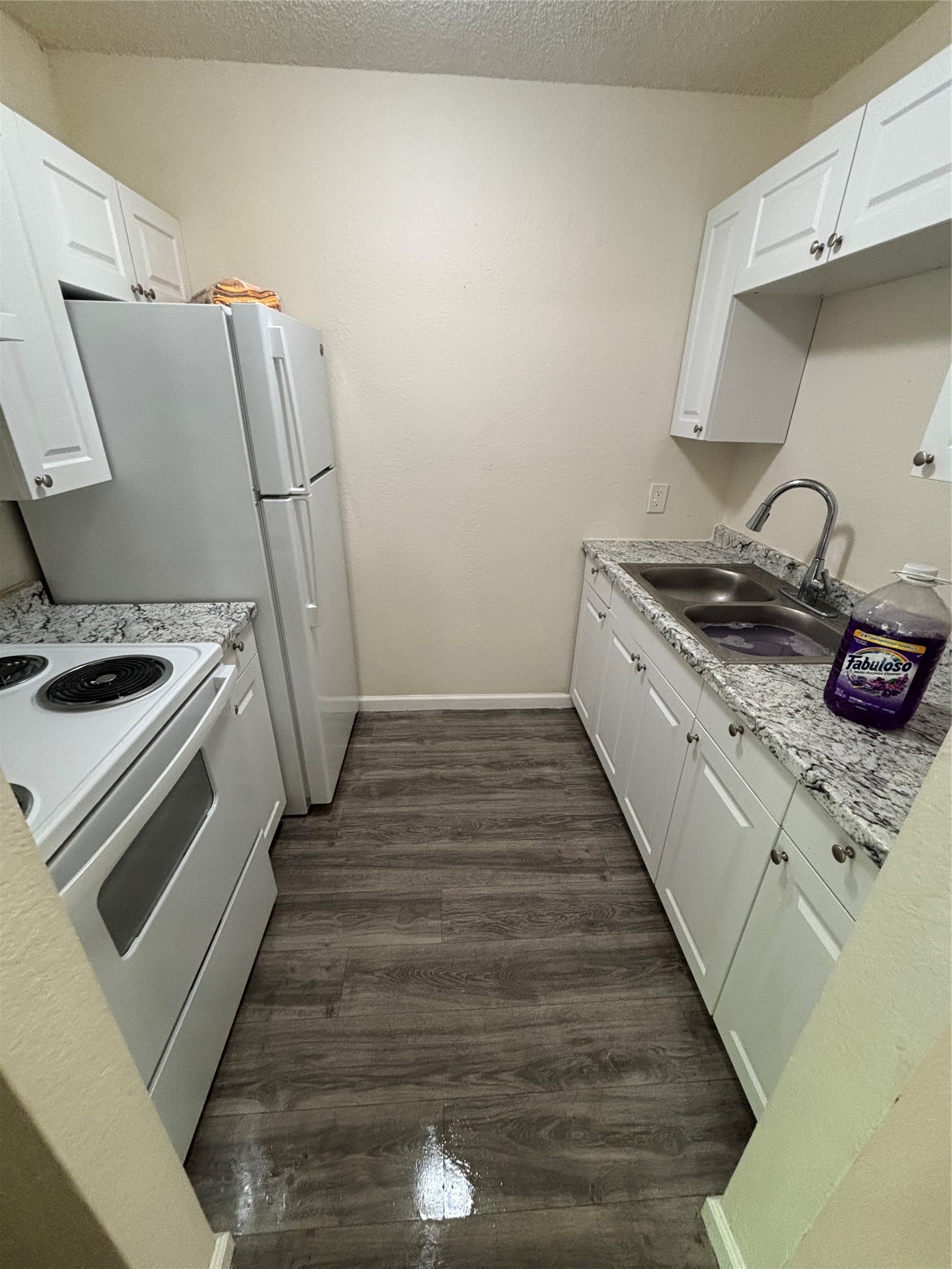 8127 Stonehurst Street Dallas TX 75217