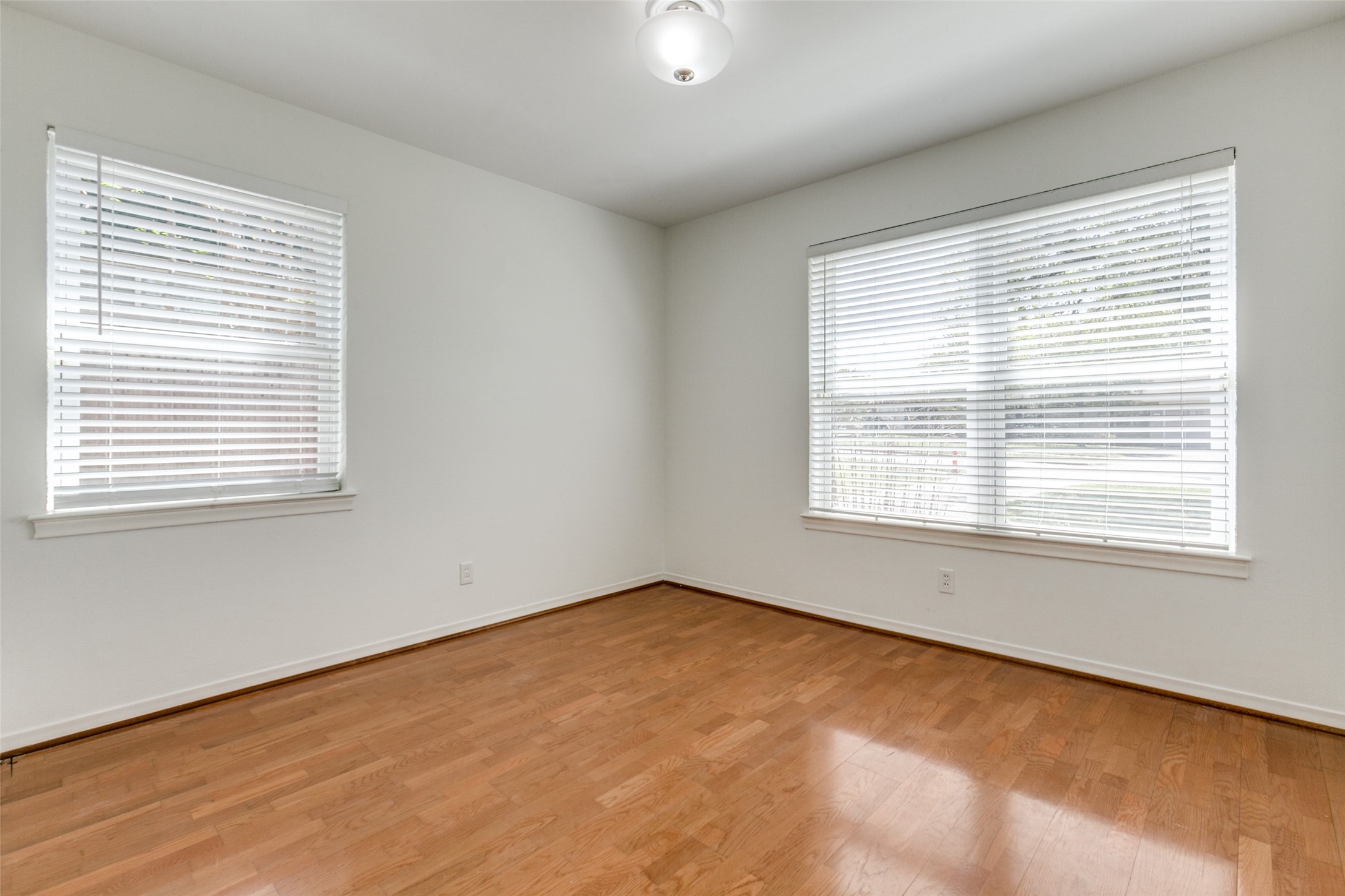 816 Sherwood Drive Richardson TX 75080