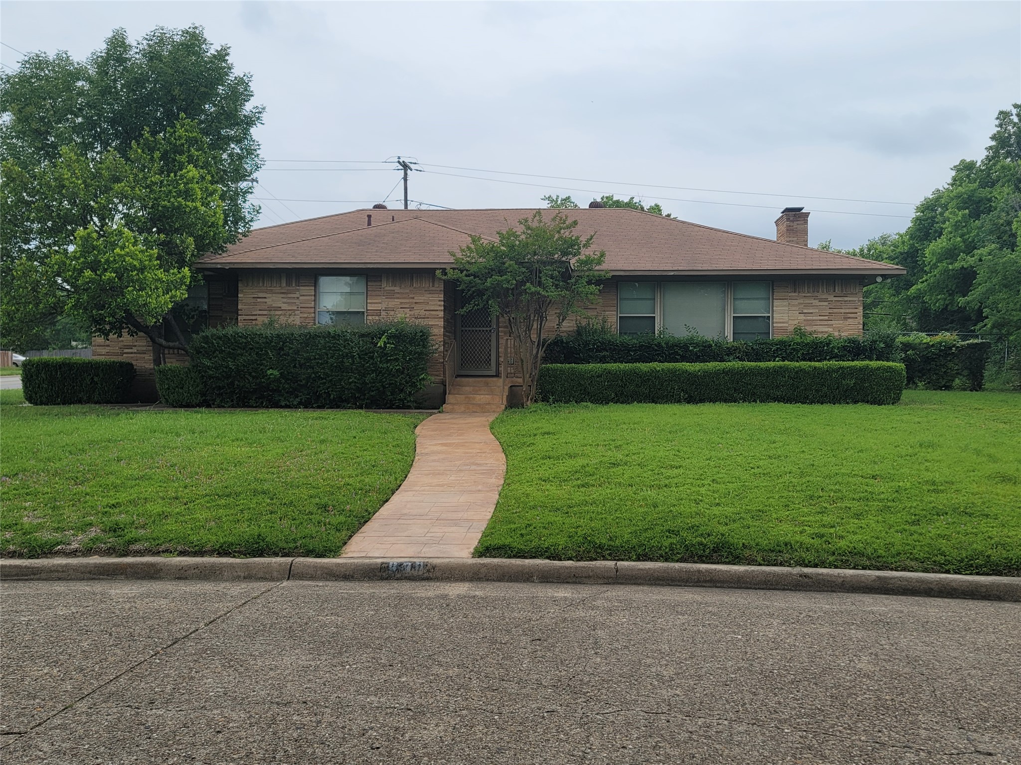 630 Woodacre Drive Dallas TX 75241