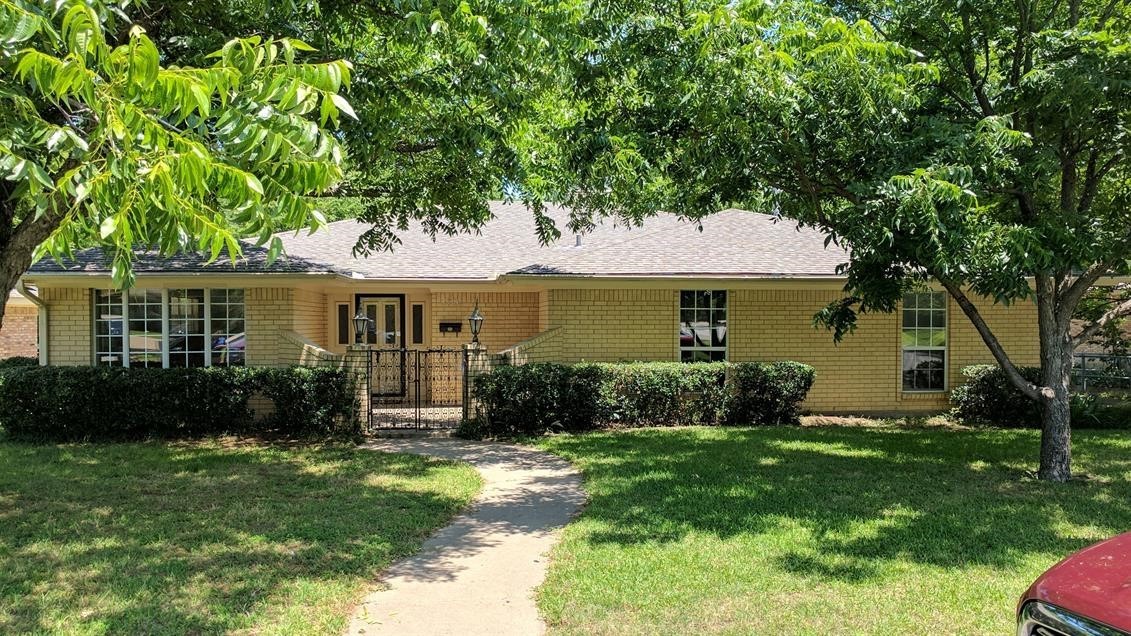 1701 Westside Drive Sherman TX 75092