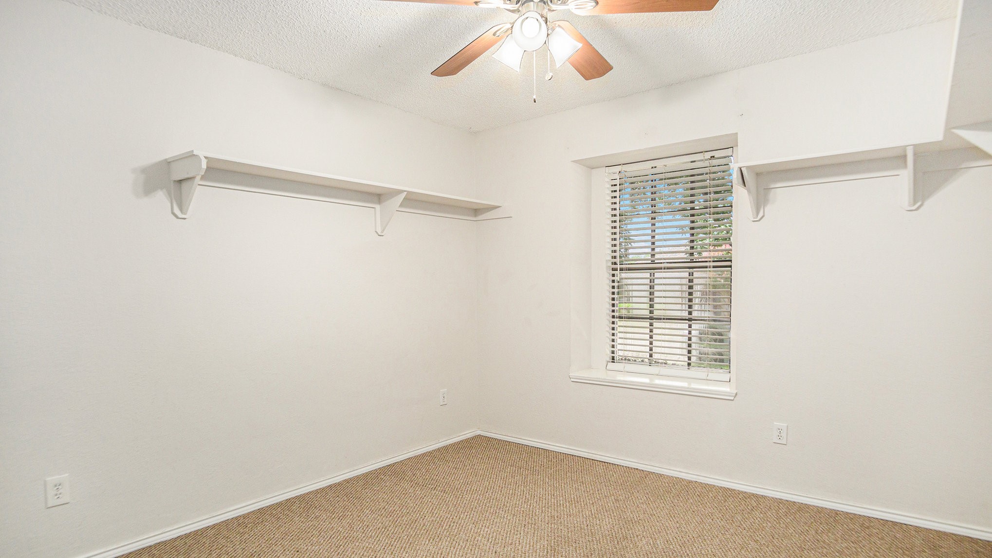6908 Bentley Avenue Fort Worth TX 76137