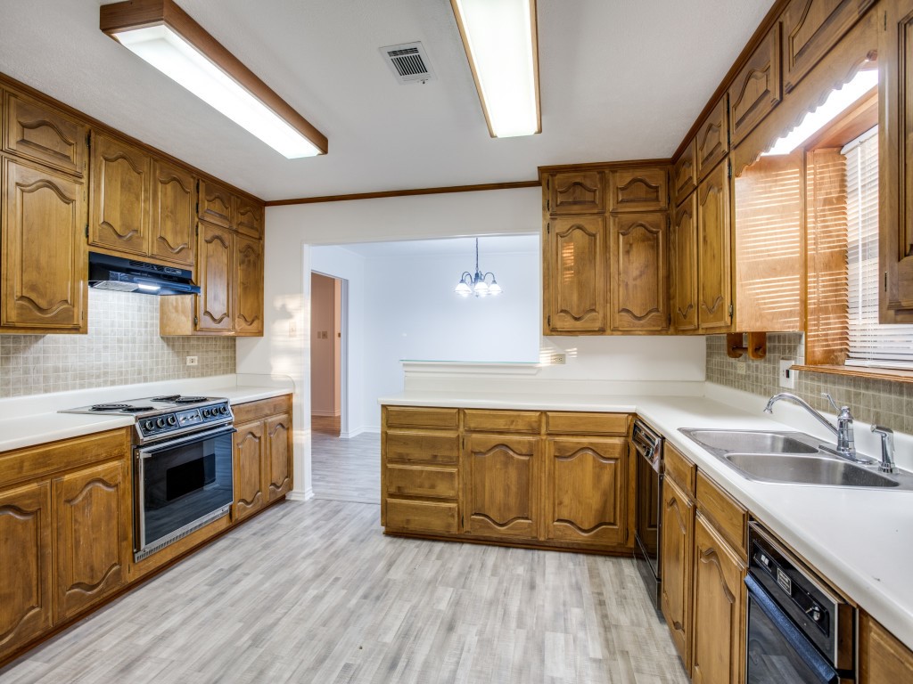 4774 N Bonnie Brae Street Denton TX 76207