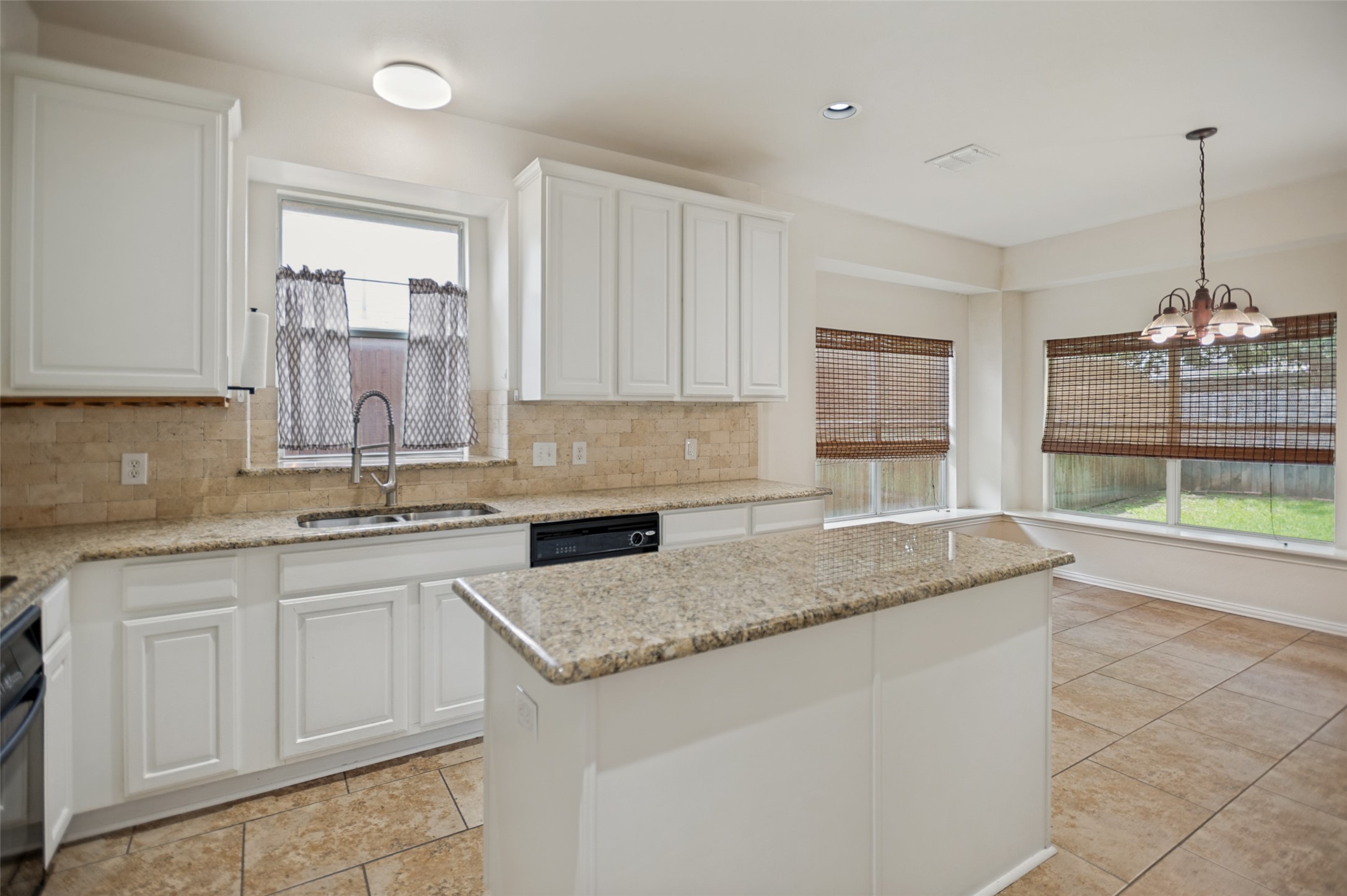 3821 Sandlin Street Grapevine TX 76092