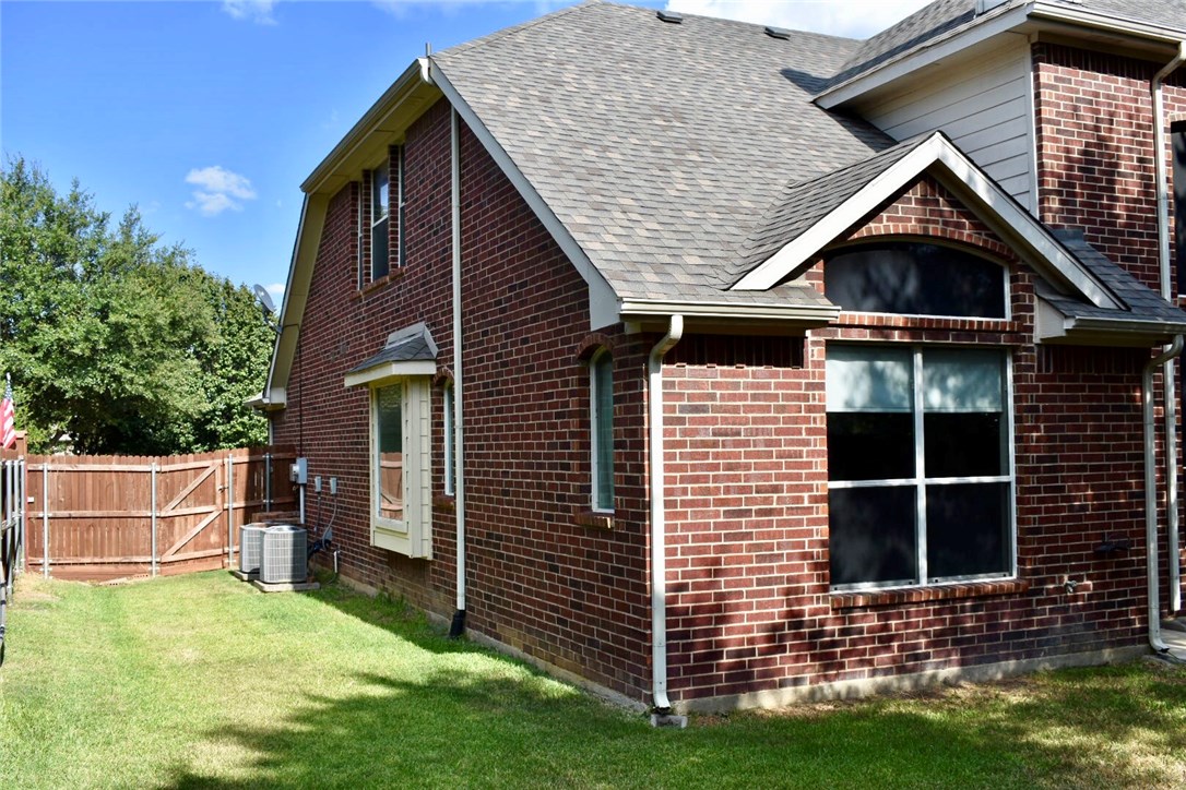 3821 Sandlin Street Grapevine TX 76092
