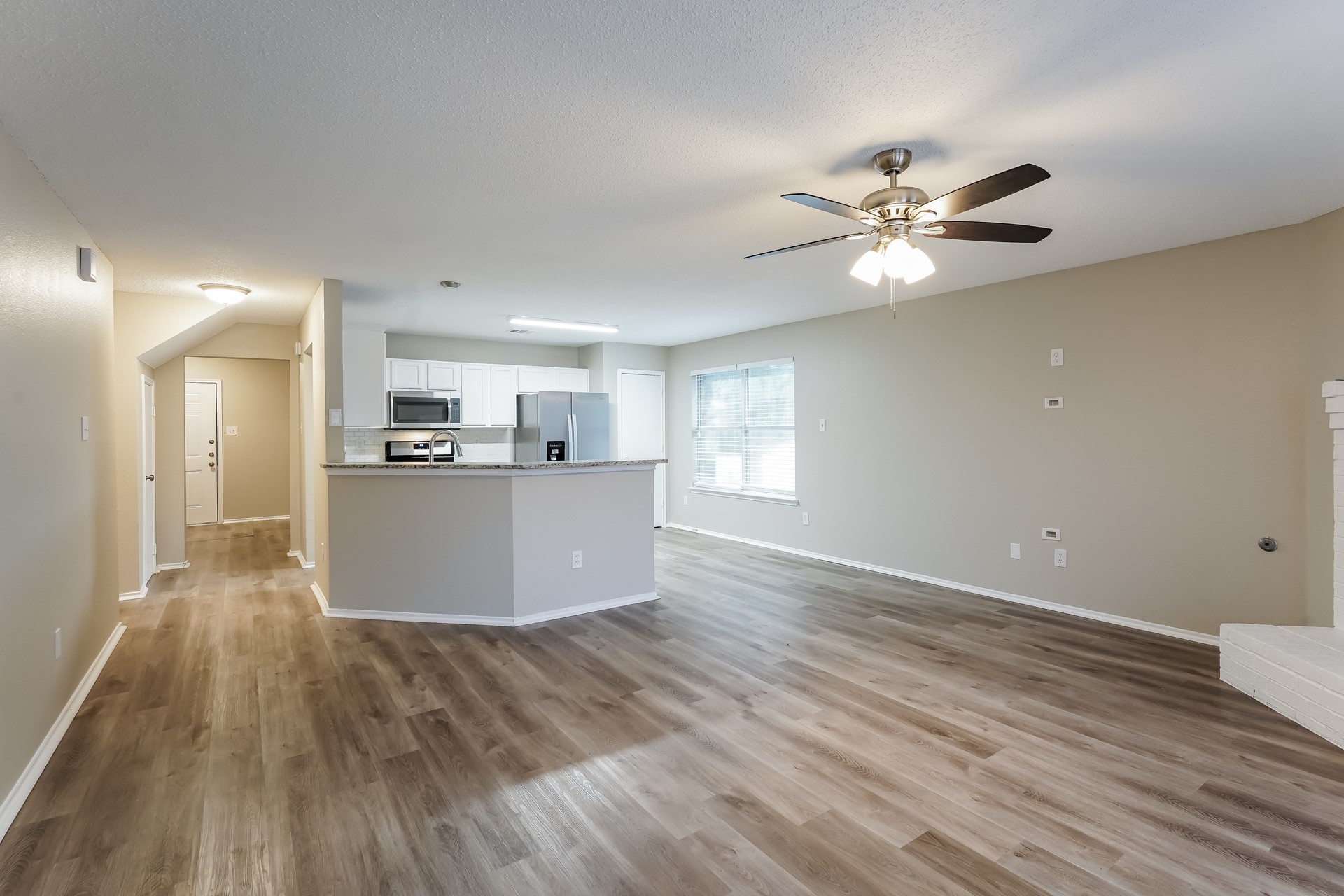 1700 Worthington Lane Lancaster TX 75134