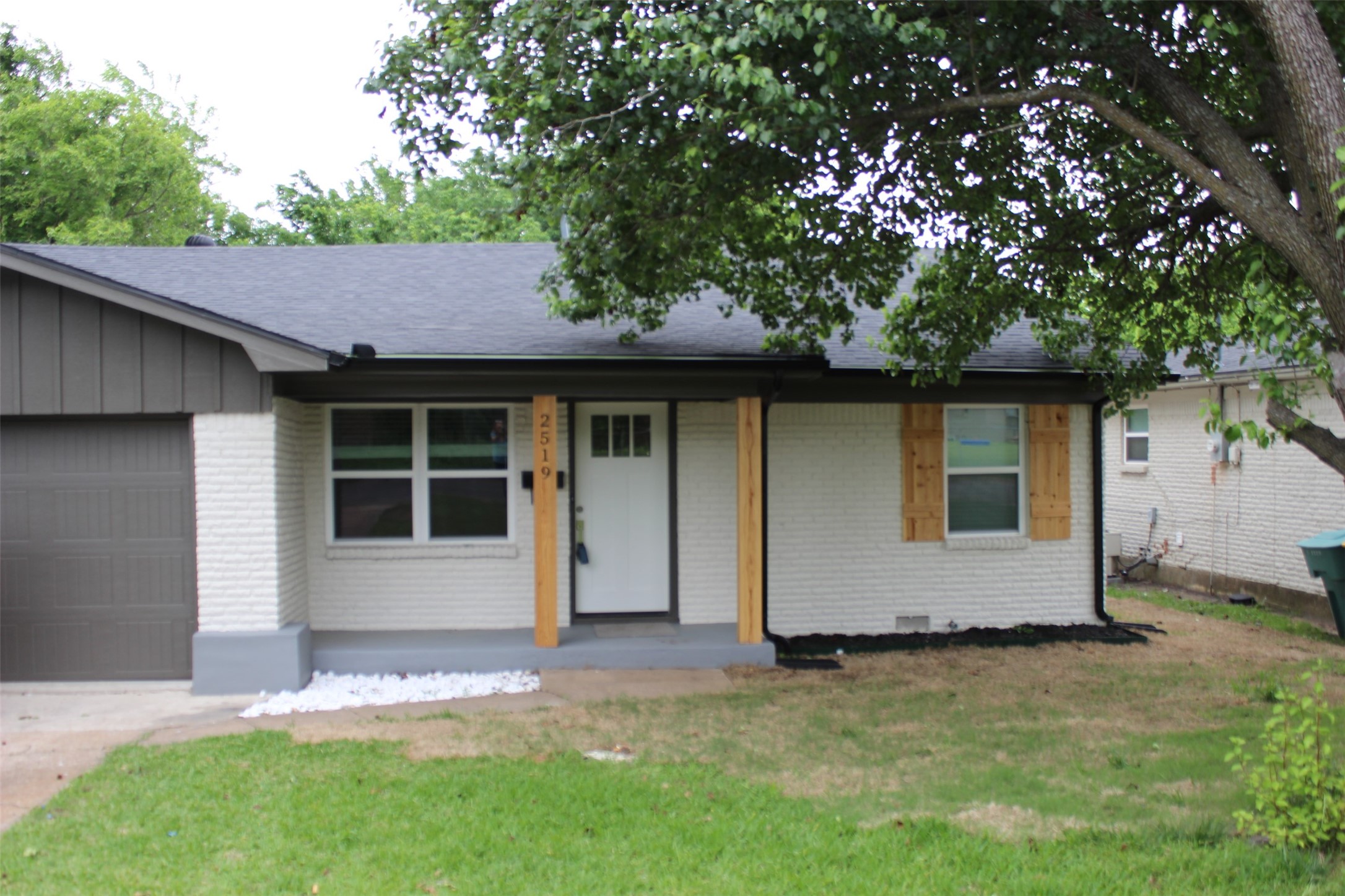2519 N Shannon Street Sherman TX 75092