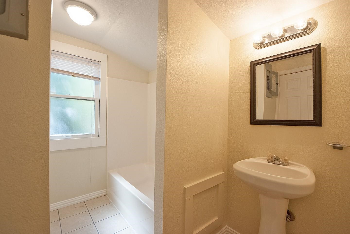 5405 Worth Street Dallas TX 75214