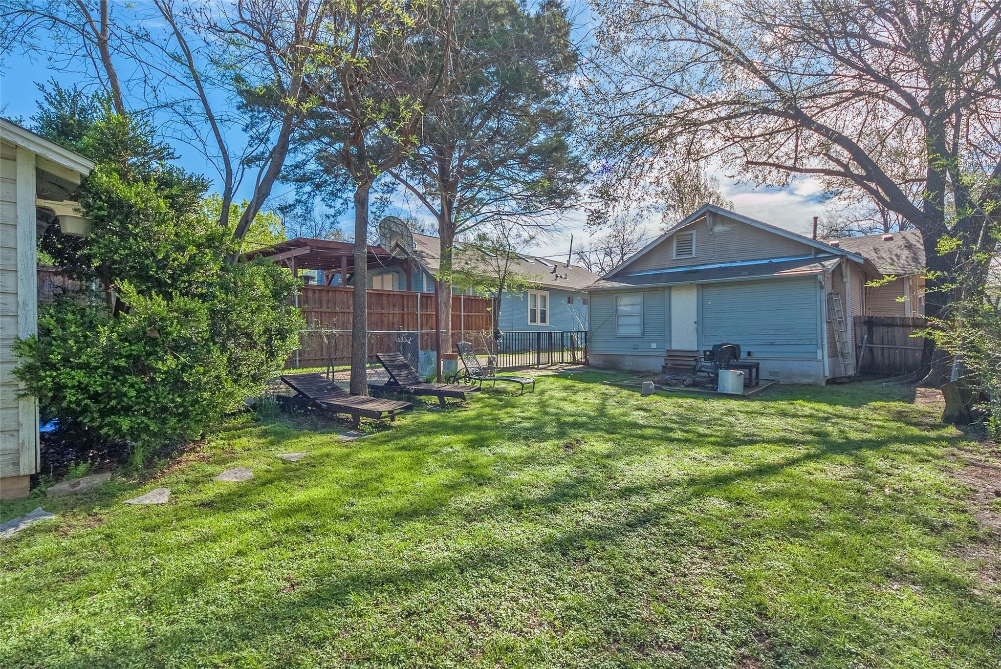 5405 Worth Street Dallas TX 75214